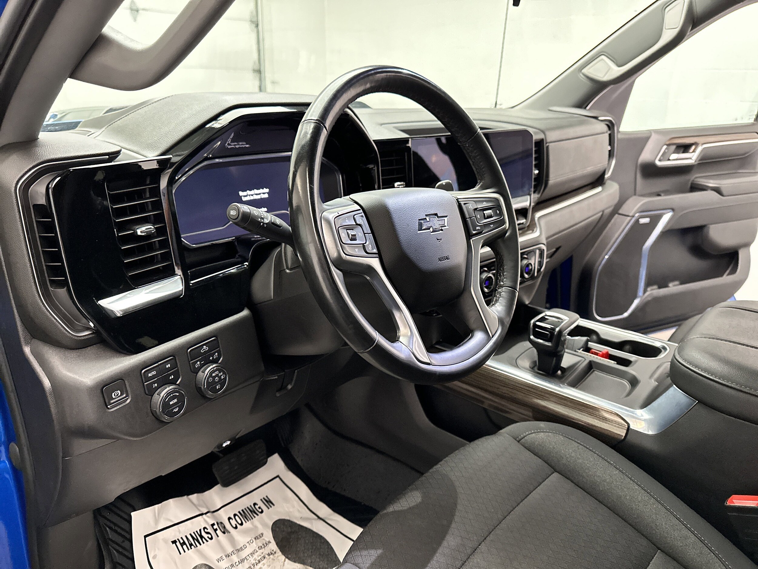 2024 Chevrolet Silverado 1500 LT Trail Boss - Photo 17