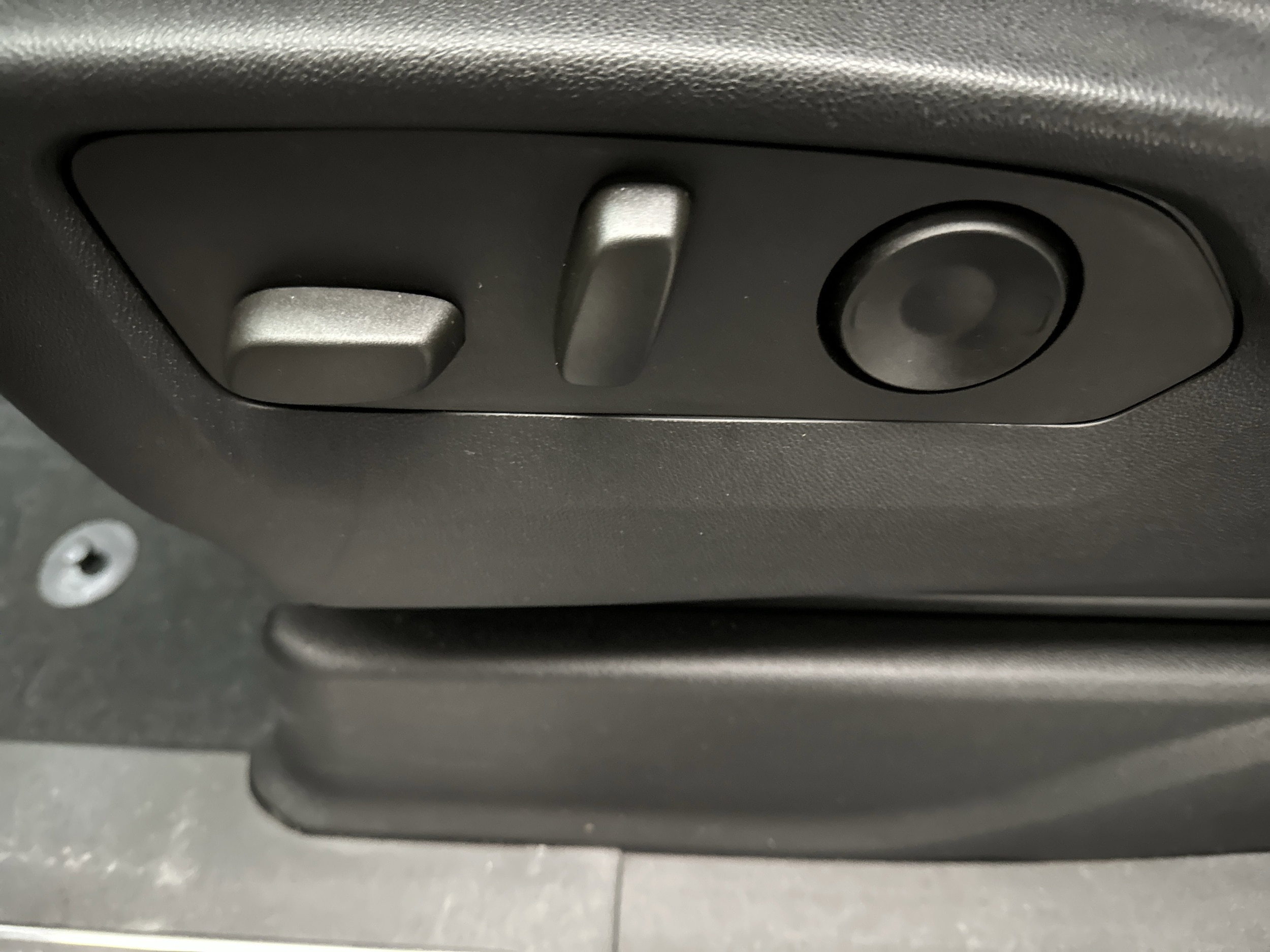 2023 GMC Yukon XL AT4 - Photo 21