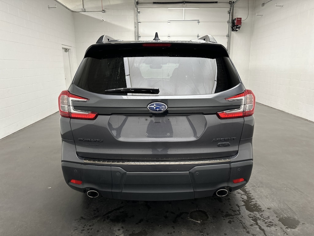 2025 Subaru Ascent Onyx Edition photo 4