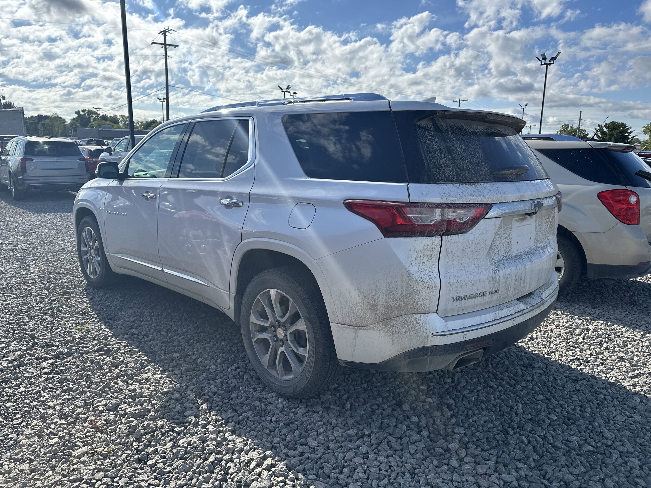 2021 Chevrolet Traverse Premier photo 3