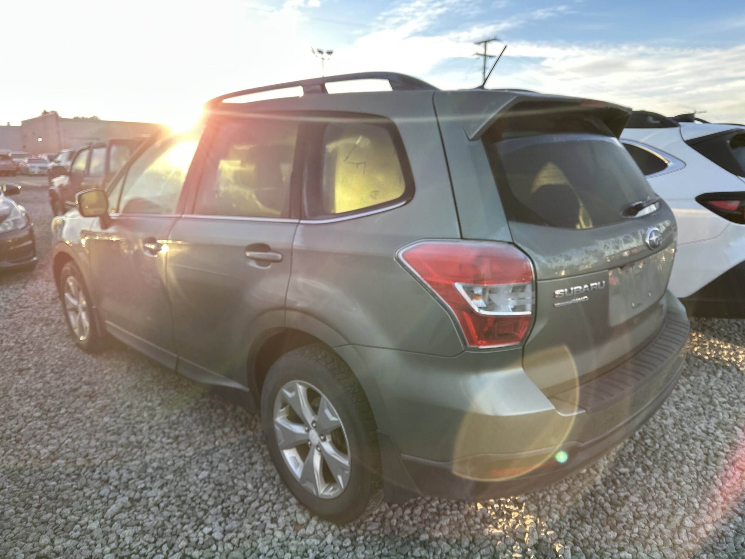 2015 Subaru Forester 2.5i Limited photo 3