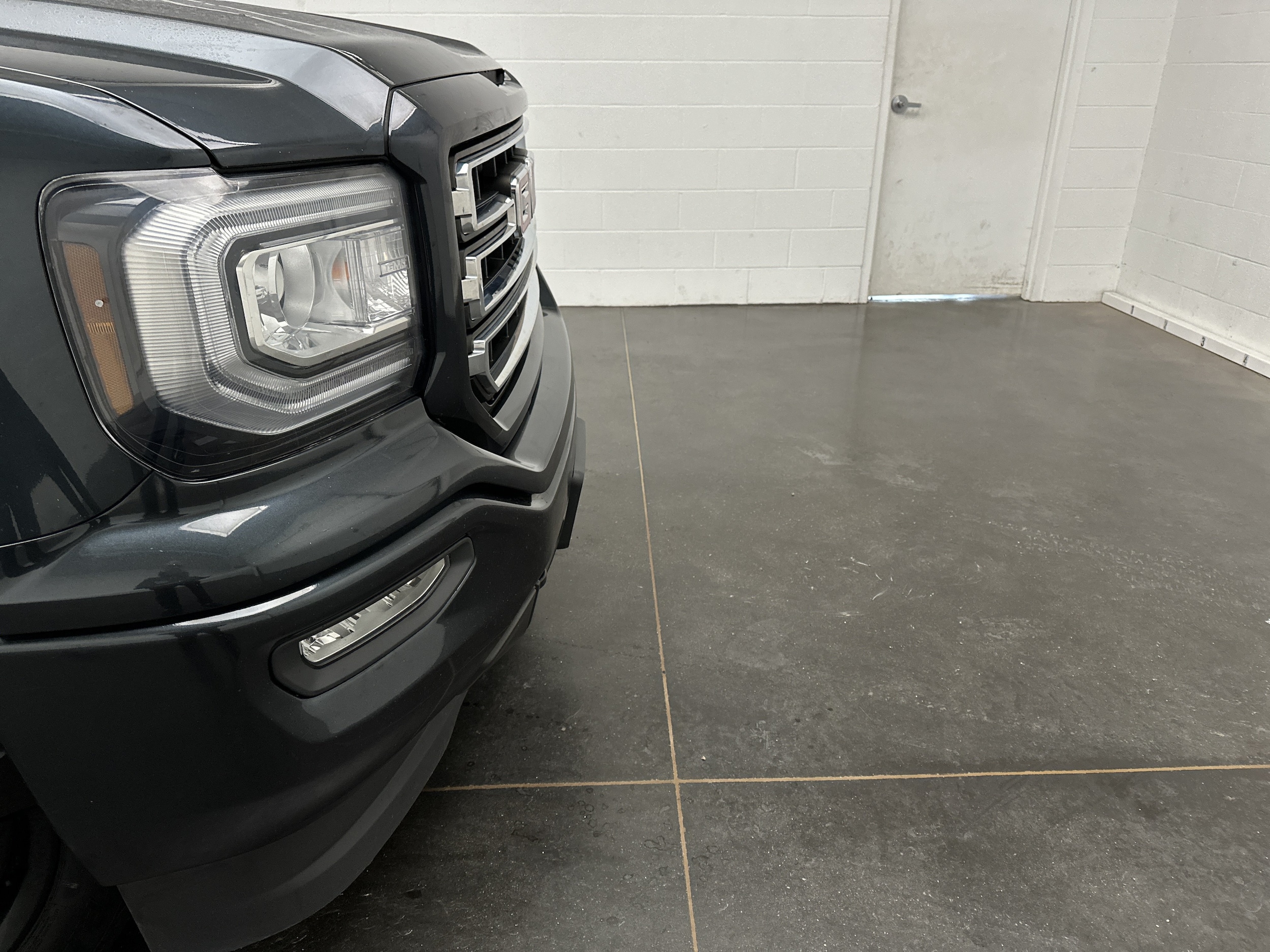 Used 2017 GMC Sierra 1500 SLE with VIN 3GTU2MEC7HG489865 for sale in Carrollton, OH