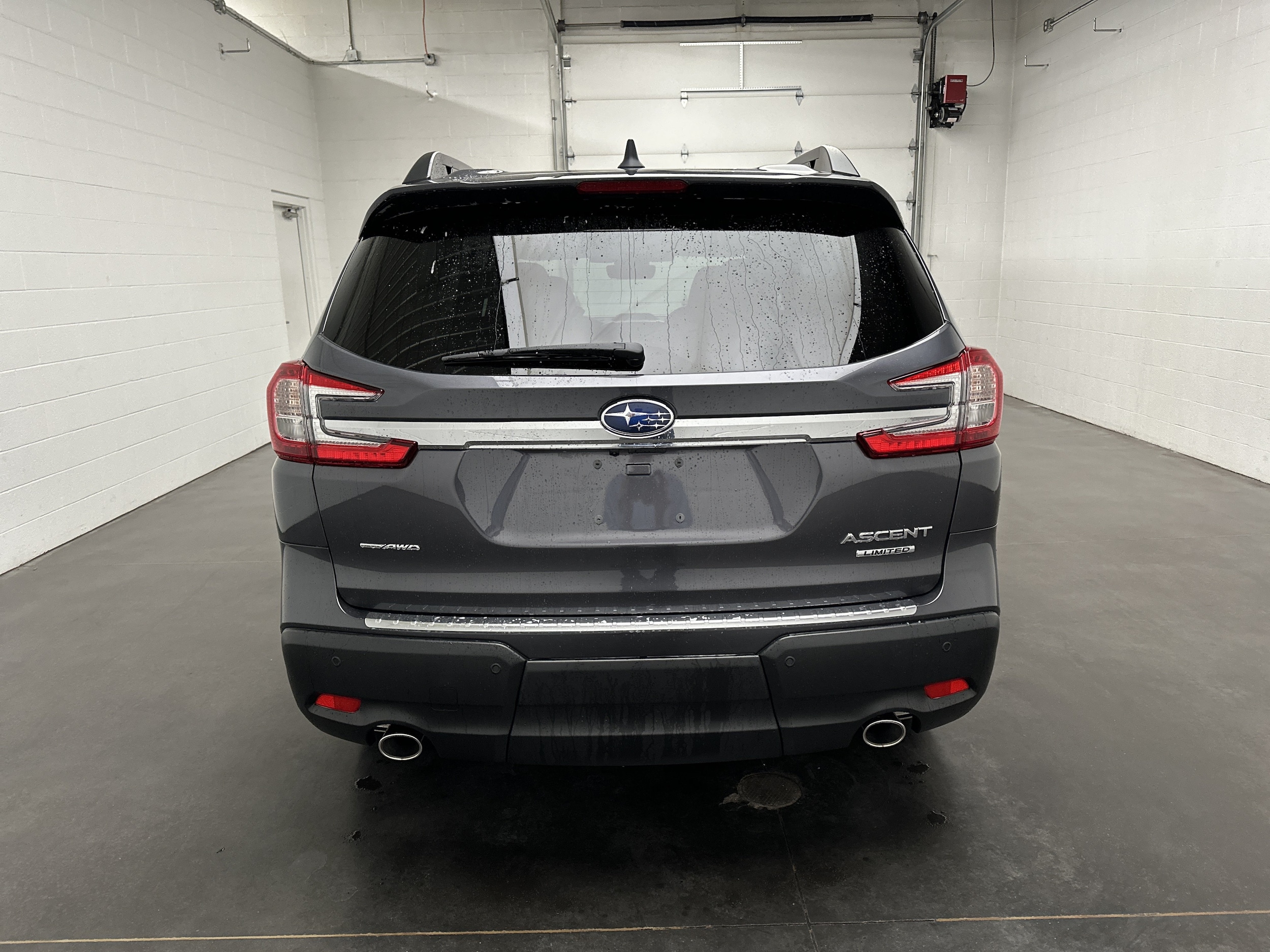 2027 Subaru Ascent Limited - Photo 7