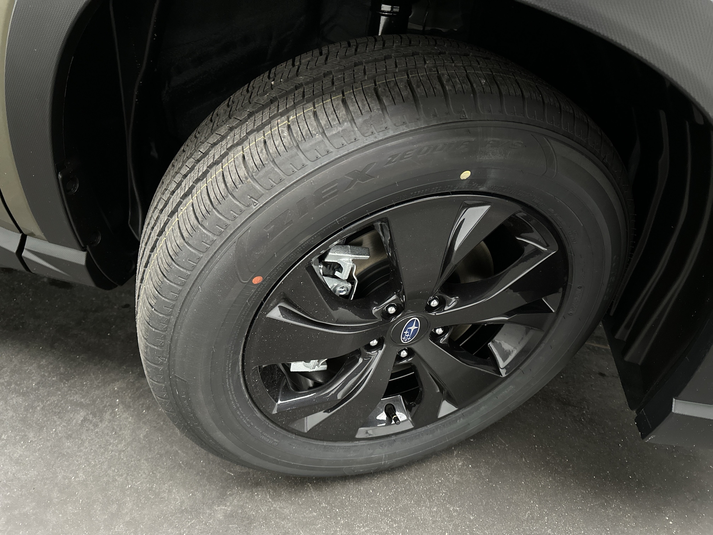 2027 Subaru Ascent Premium - Photo 10