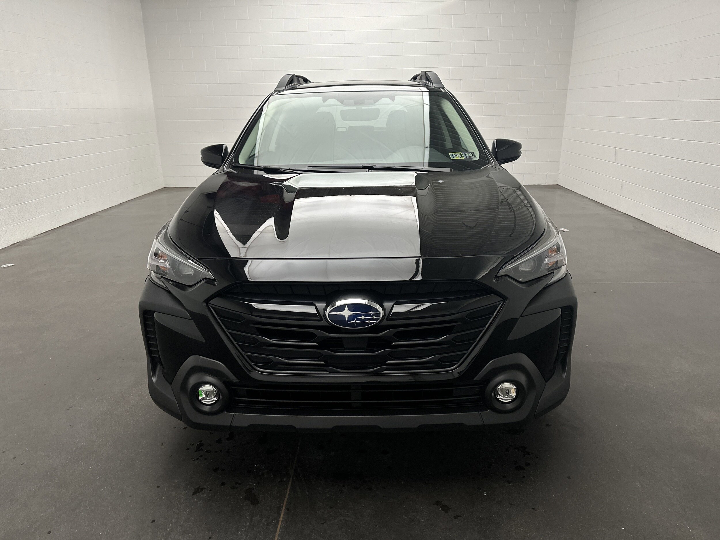 2025 Subaru Outback Onyx Edition photo 2
