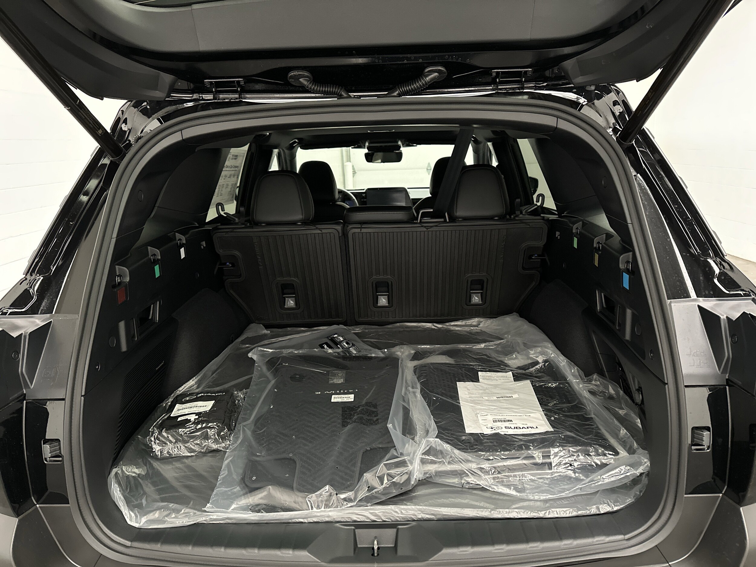 2026 Subaru Outback Limited - Photo 12