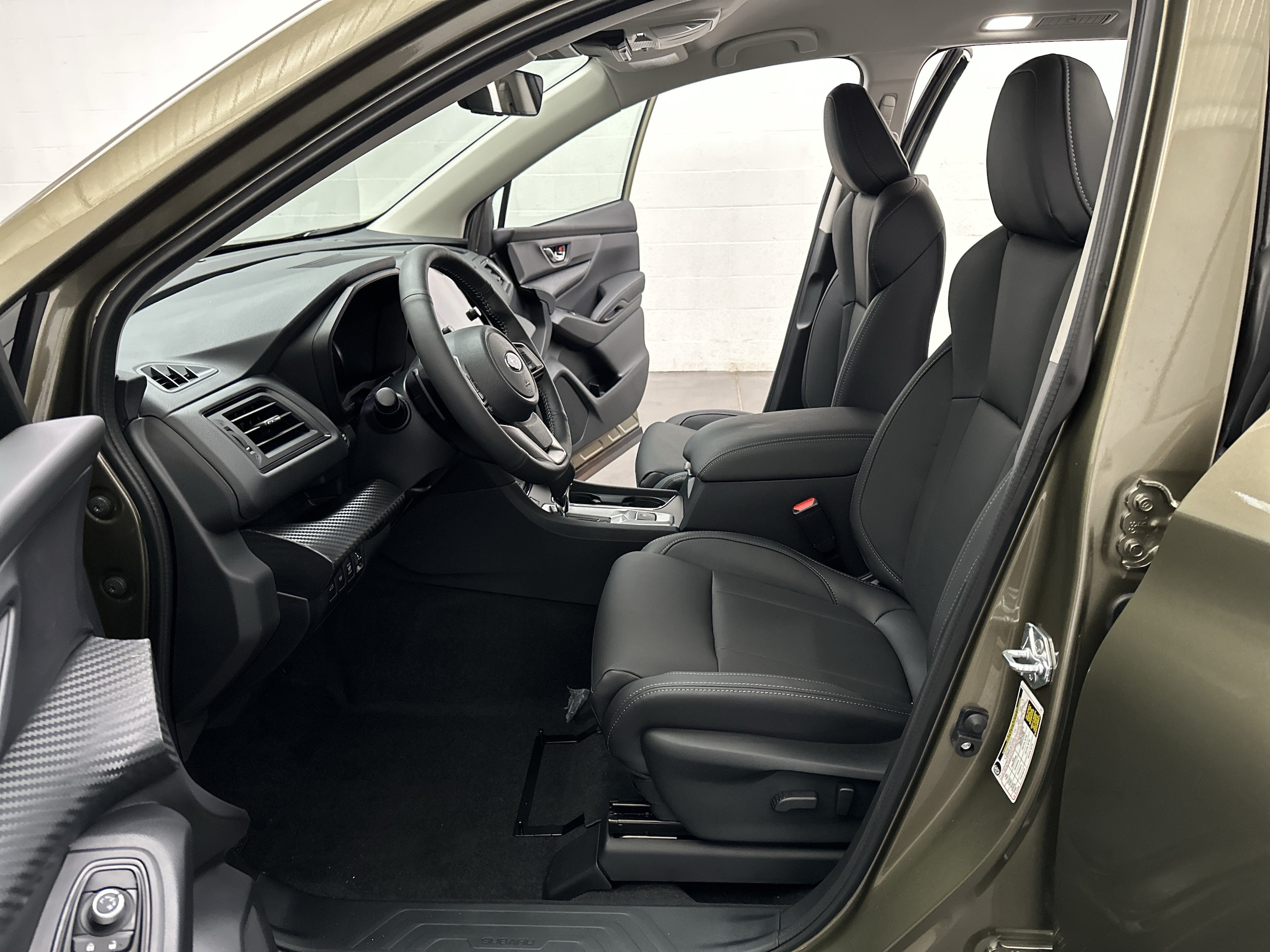 2027 Subaru Ascent Premium - Photo 17