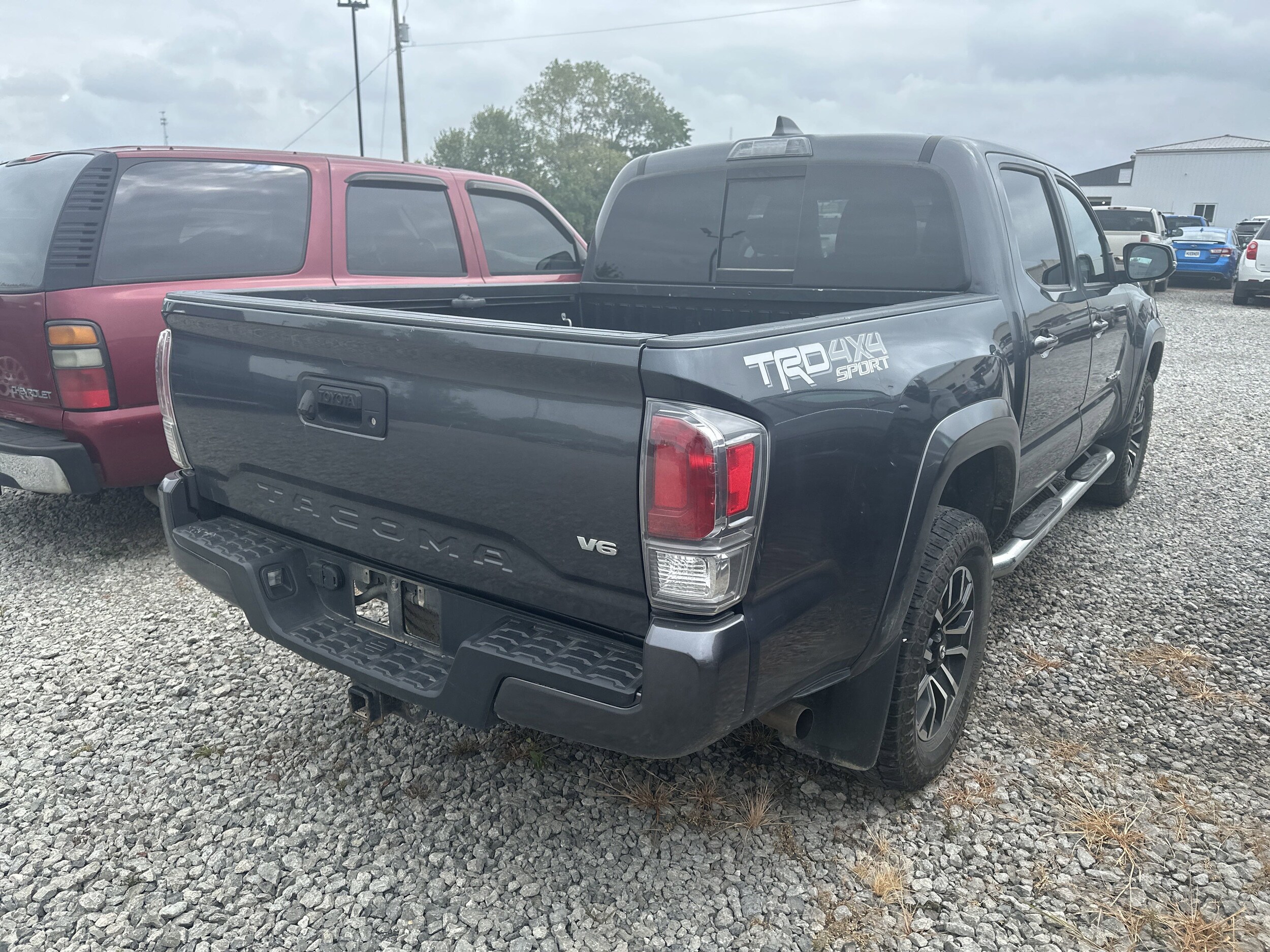 2021 Toyota Tacoma TRD Sport photo 2