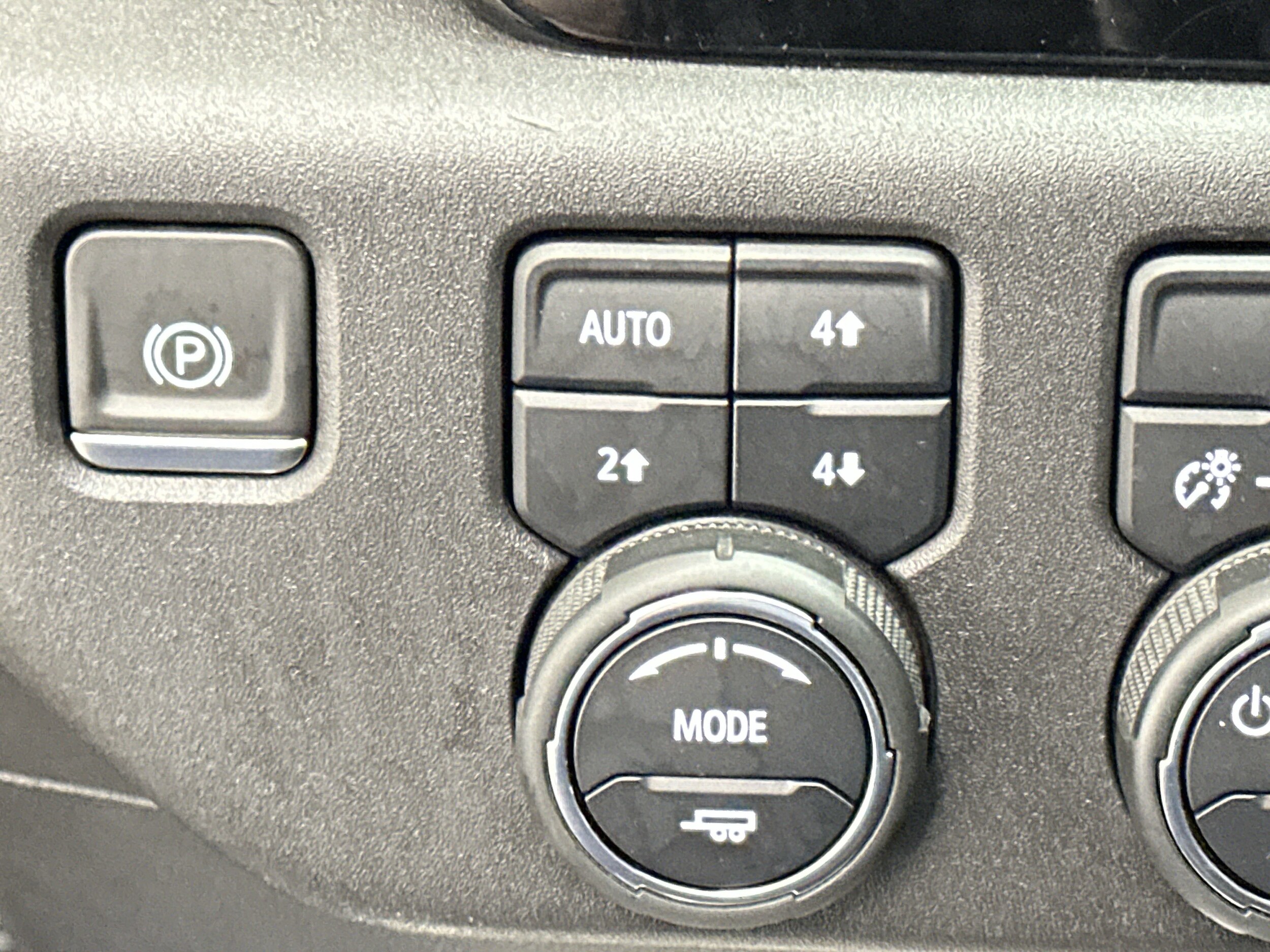 2024 Chevrolet Silverado 1500 LT Trail Boss - Photo 37