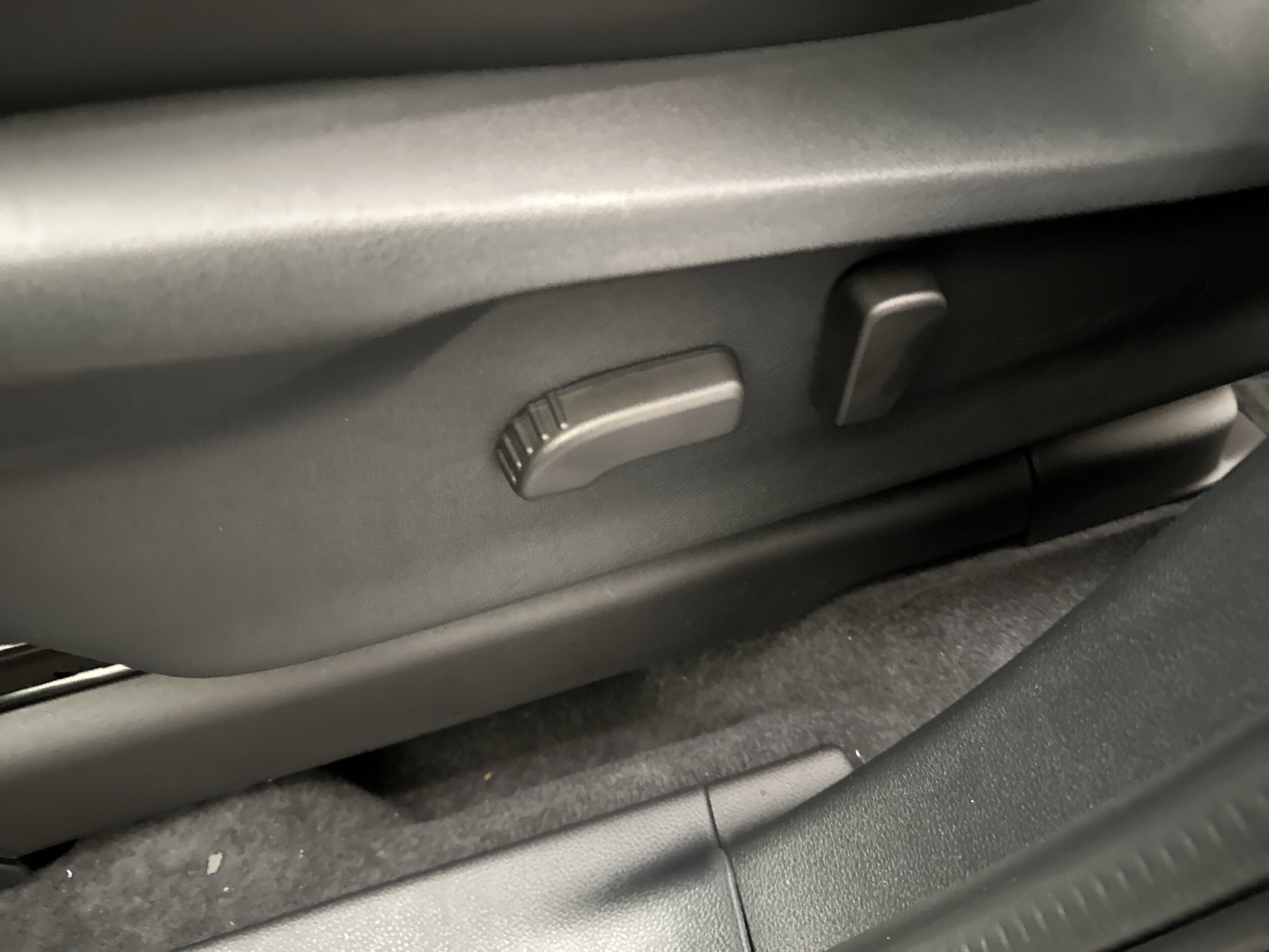 2027 Subaru Ascent Premium - Photo 20