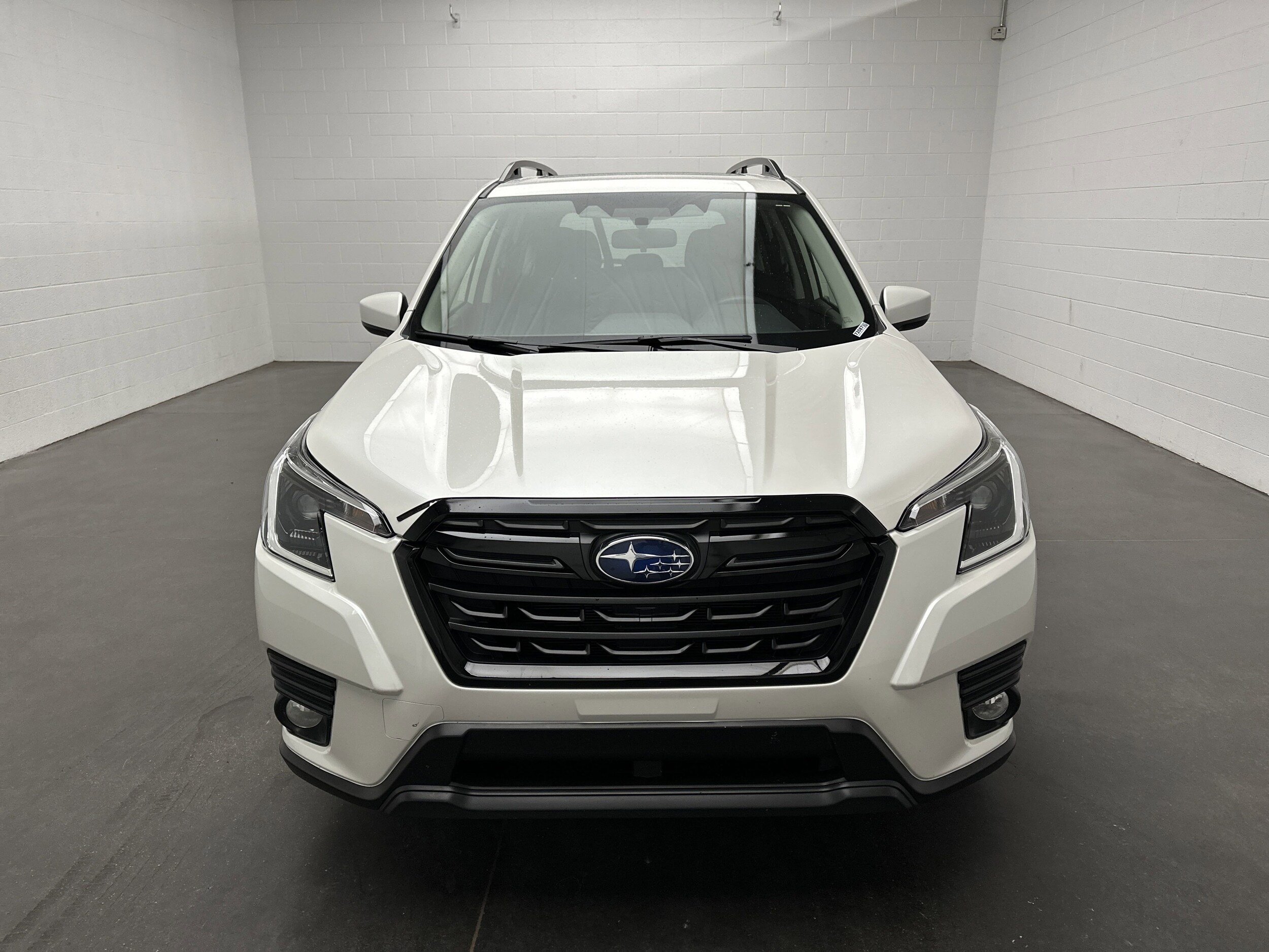 2022 Subaru Forester Premium photo 2