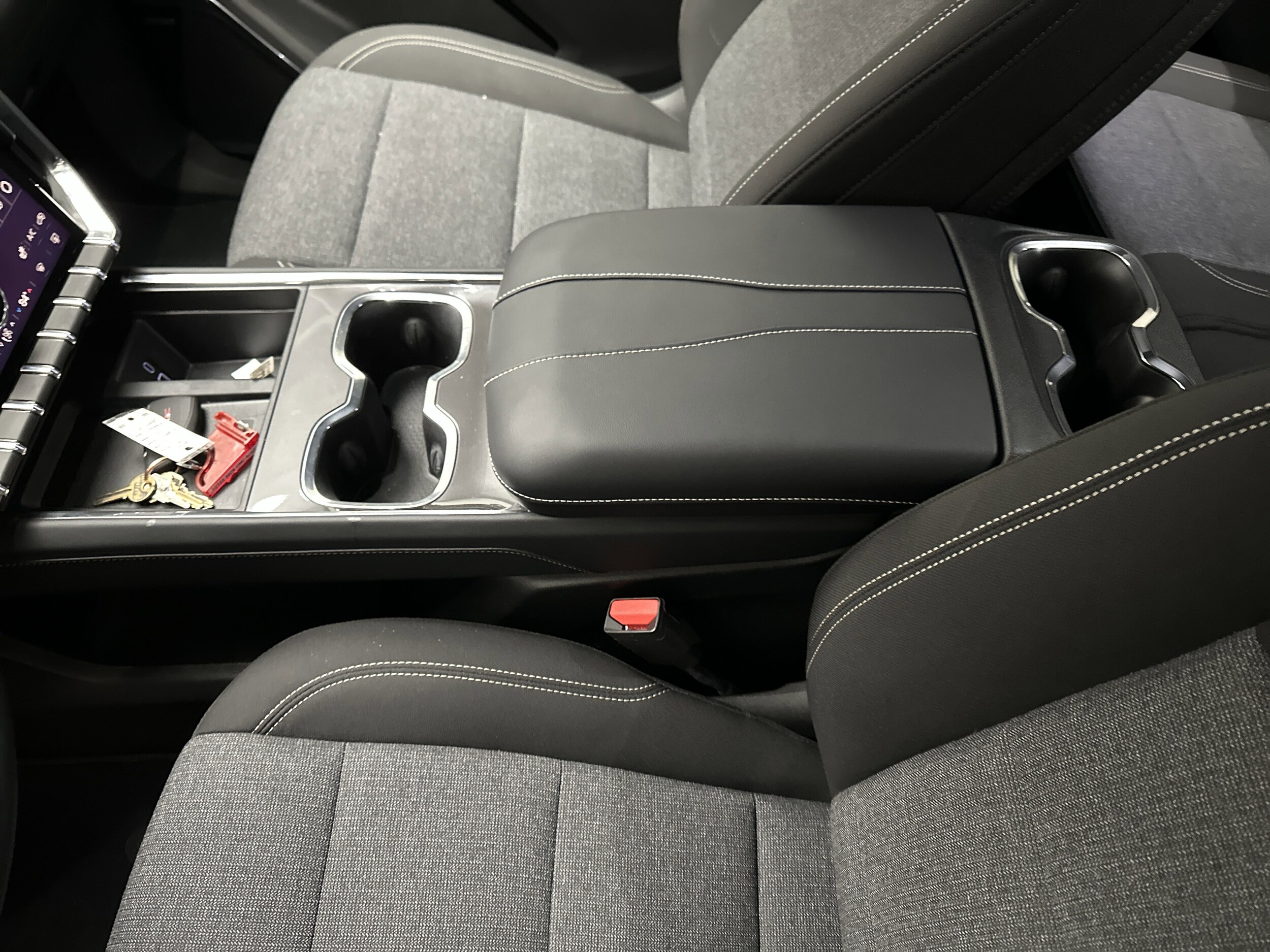 2026 GMC Acadia Elevation - Photo 42