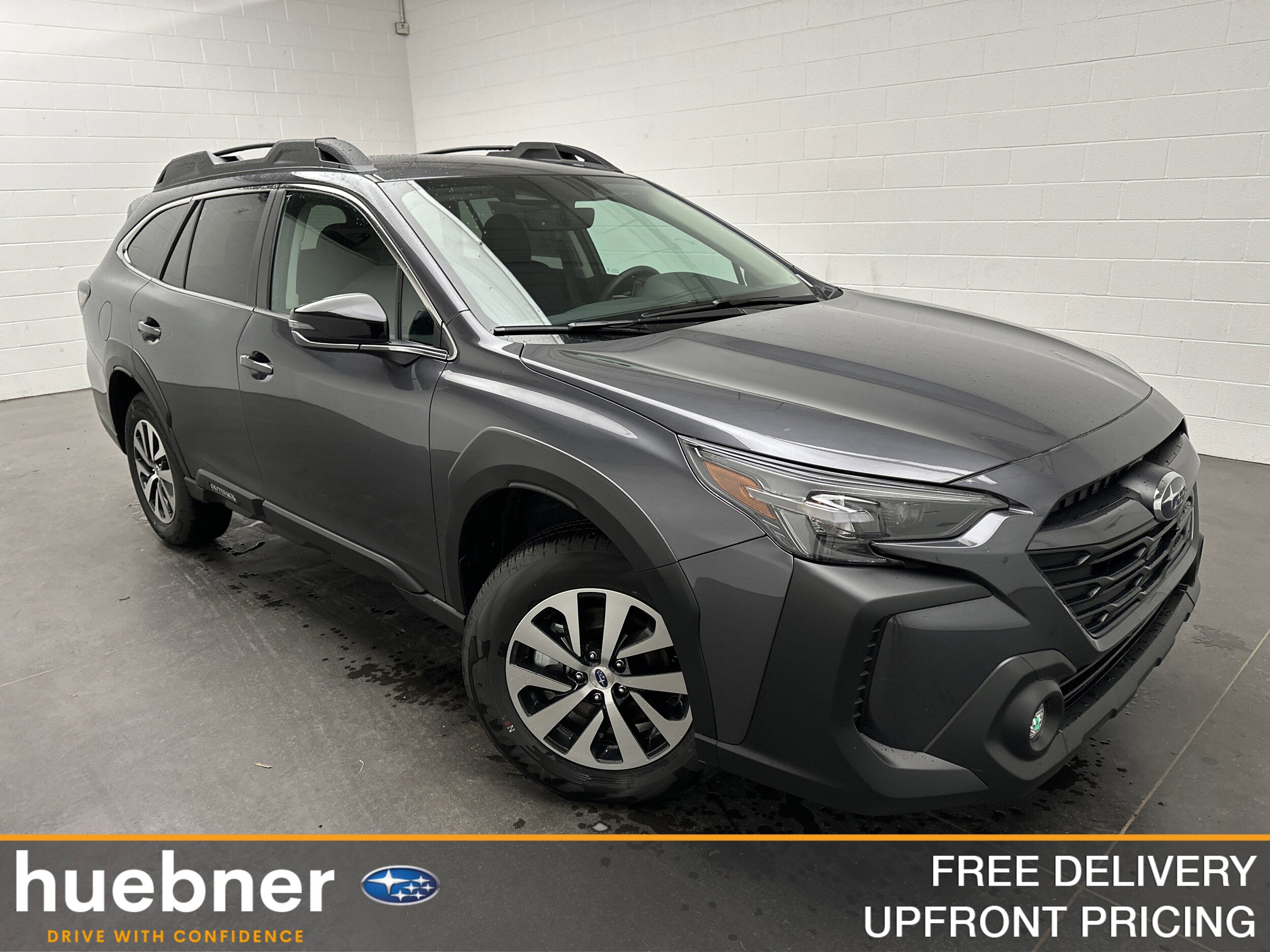 2025 Subaru Outback Premium's photo