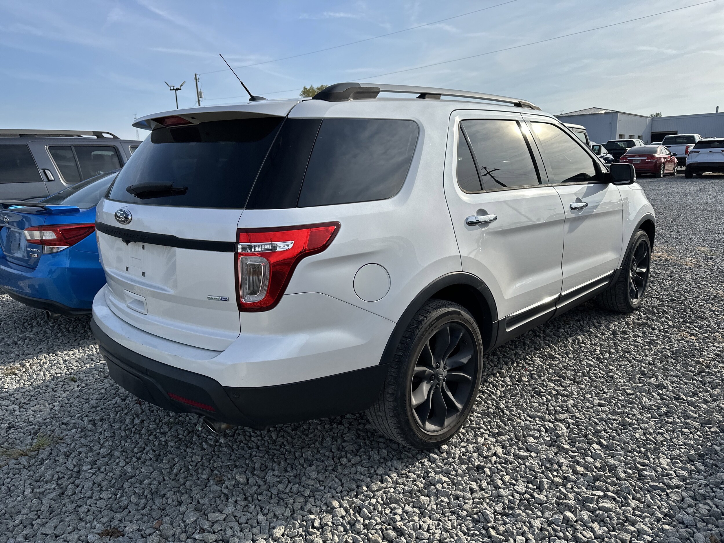 2015 Ford Explorer XLT photo 2