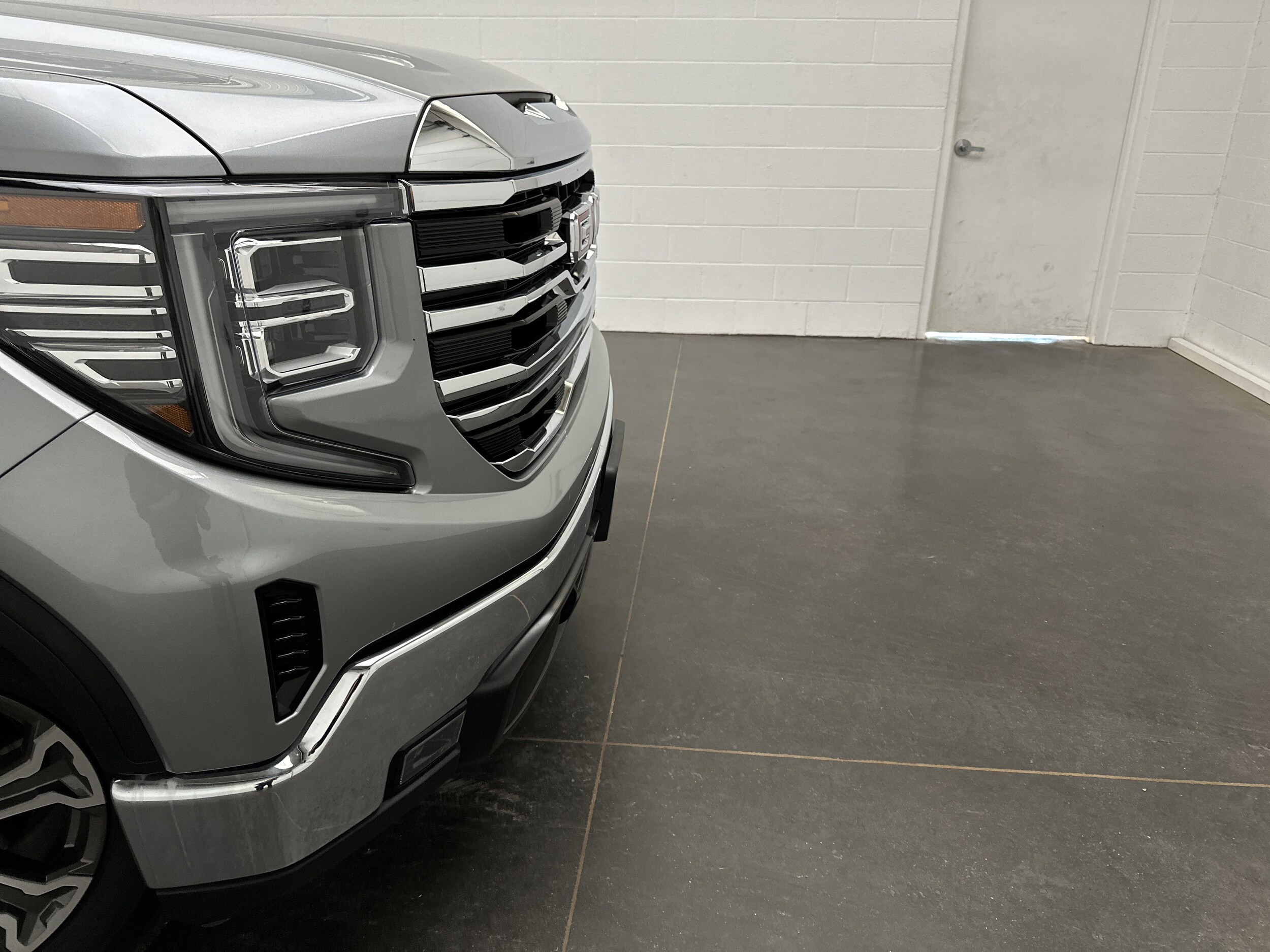 2025 Gmc Sierra 1500 SLT photo 2