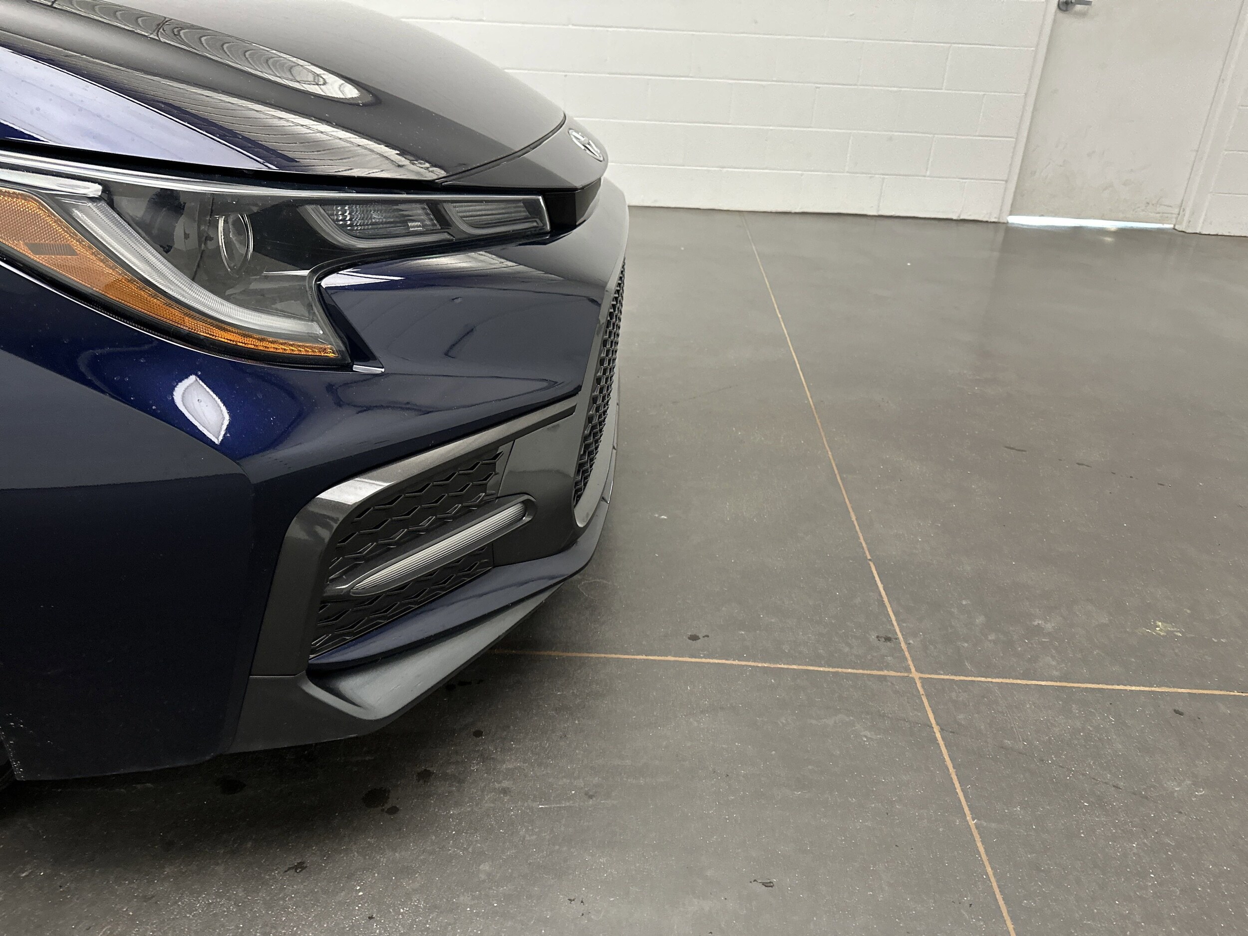 2022 Toyota Corolla SE photo 2