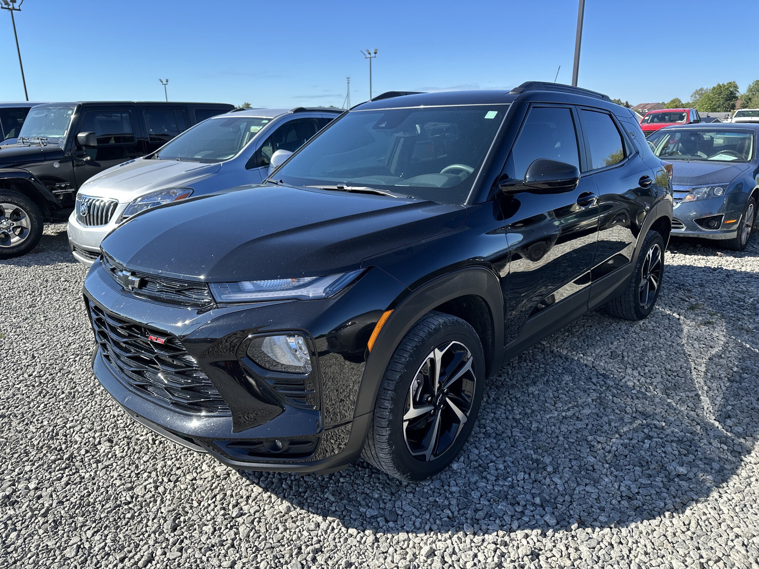2023 Chevrolet Trailblazer RS photo 2