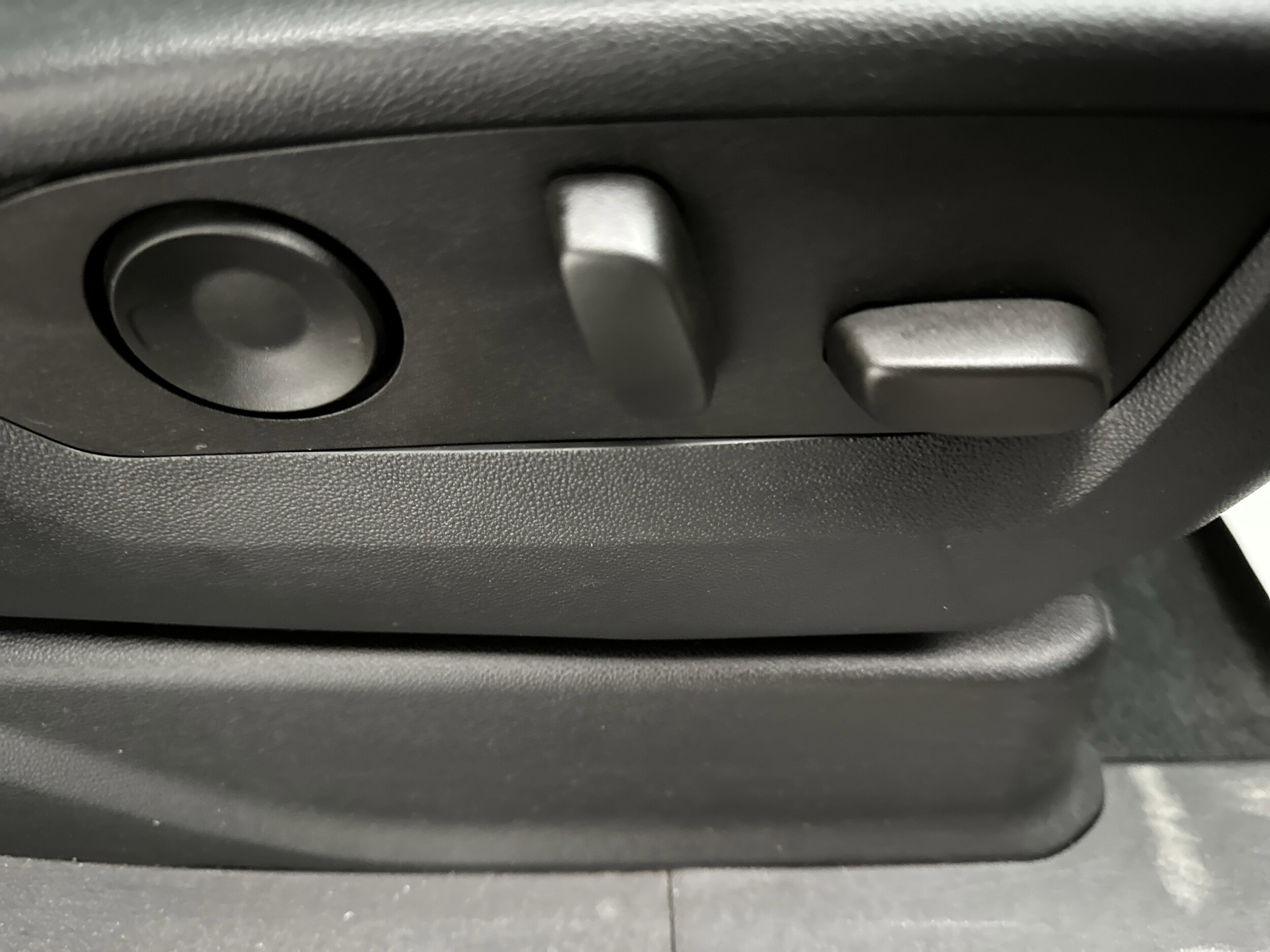 2023 GMC Yukon XL AT4 - Photo 27