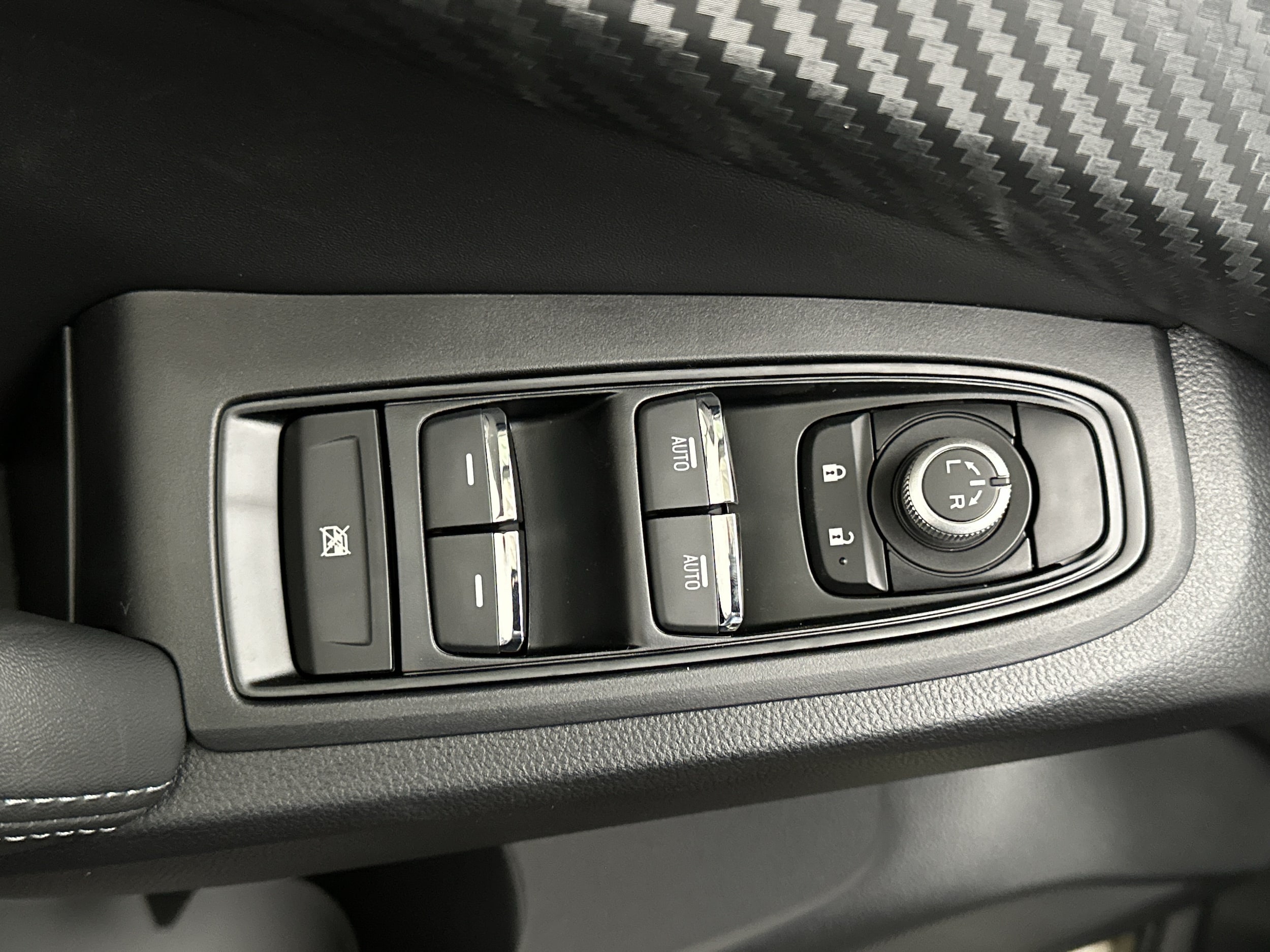 2027 Subaru Ascent Premium - Photo 19