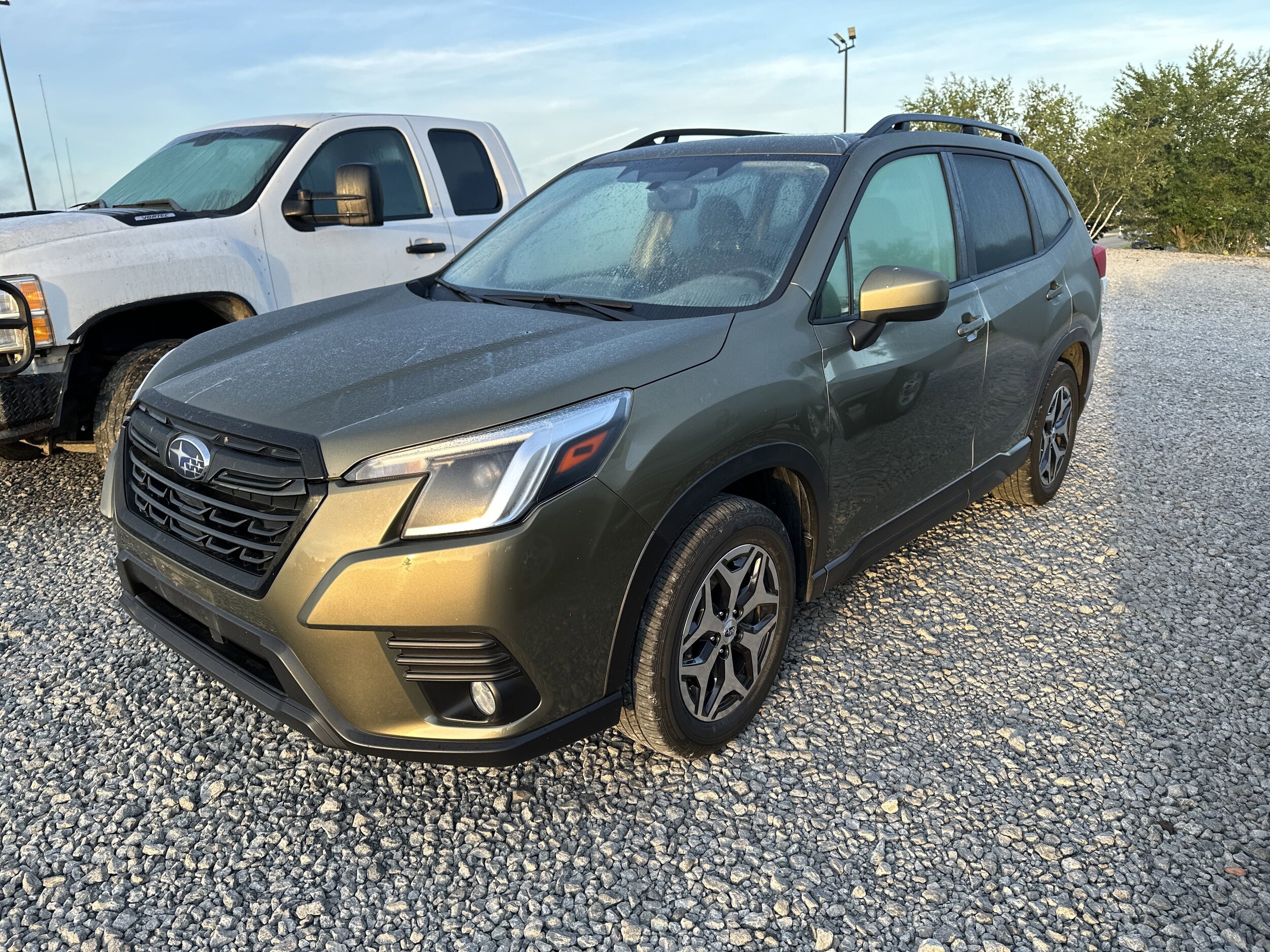 2023 Subaru Forester Premium photo 2