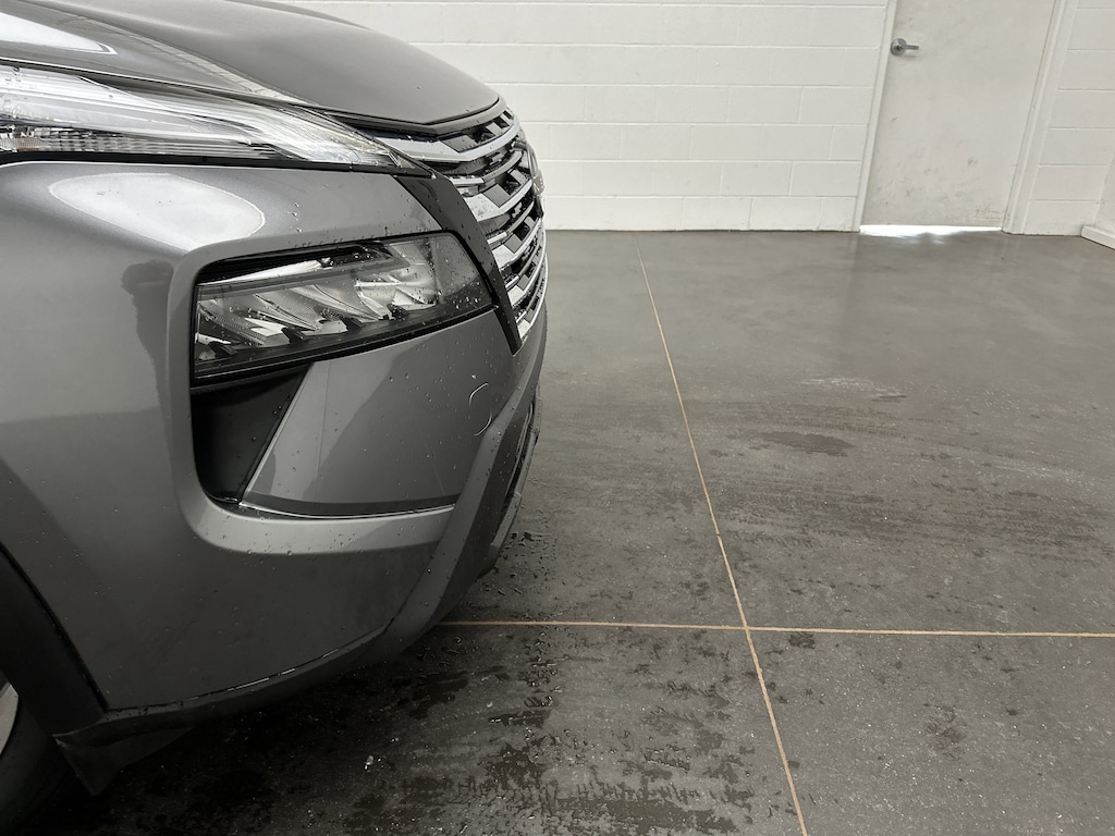 Used 2024 Nissan Rogue SV SUV