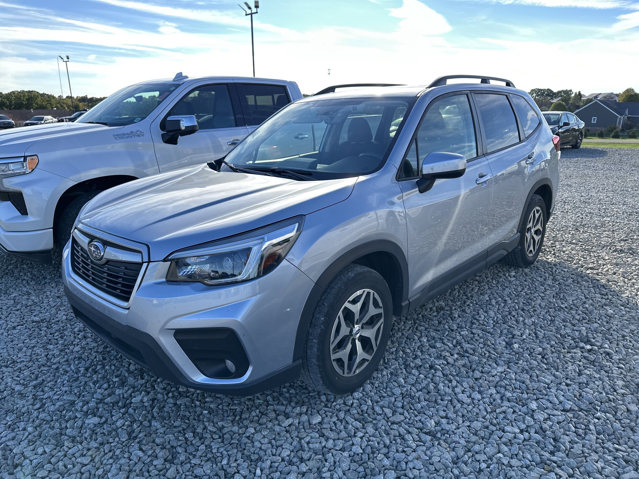 2021 Subaru Forester Premium photo 4