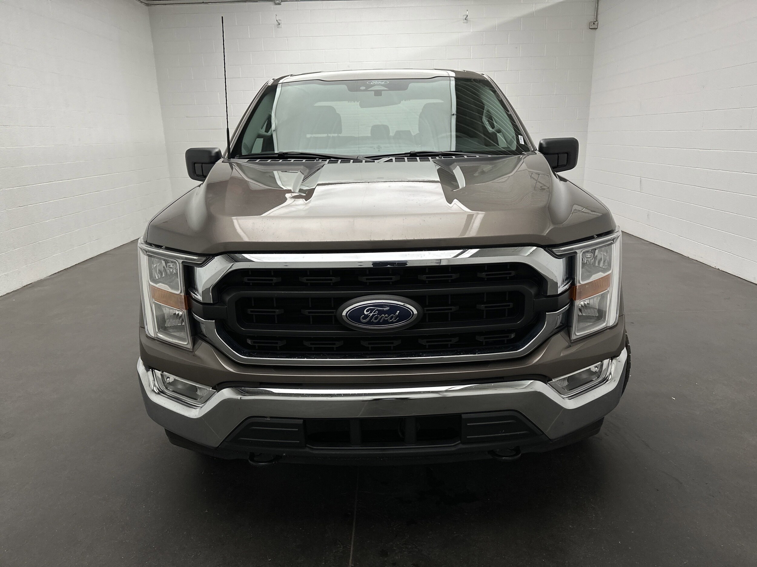 2022 Ford F-150 XL photo 3