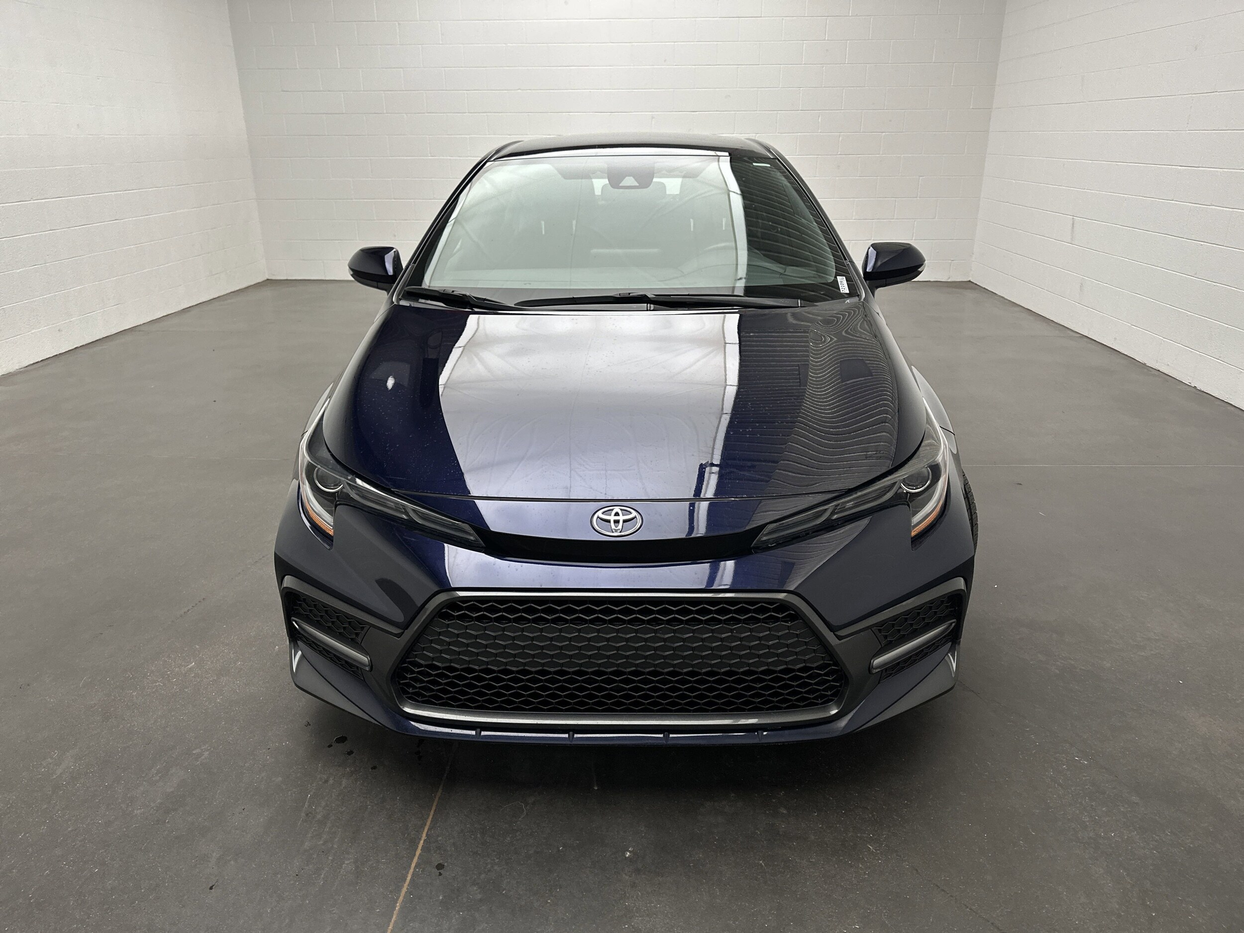 2022 Toyota Corolla SE photo 3
