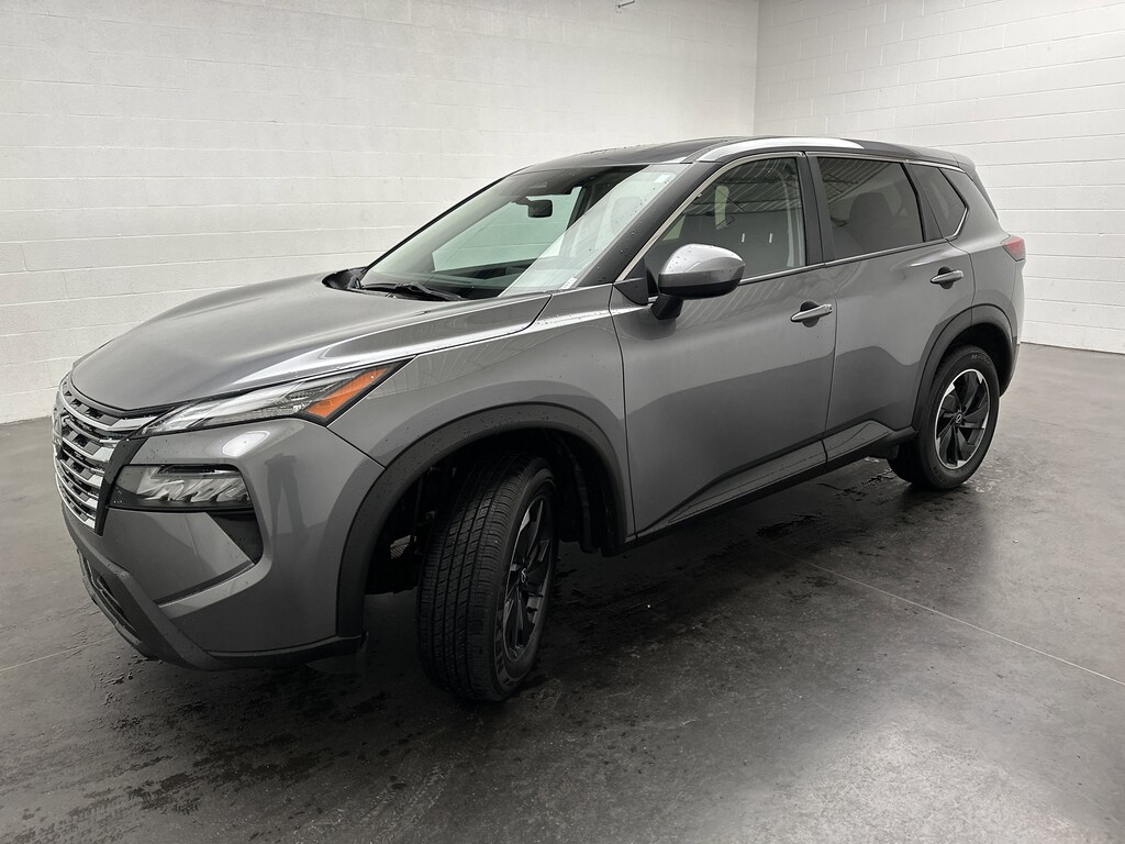 Used 2024 Nissan Rogue SV SUV