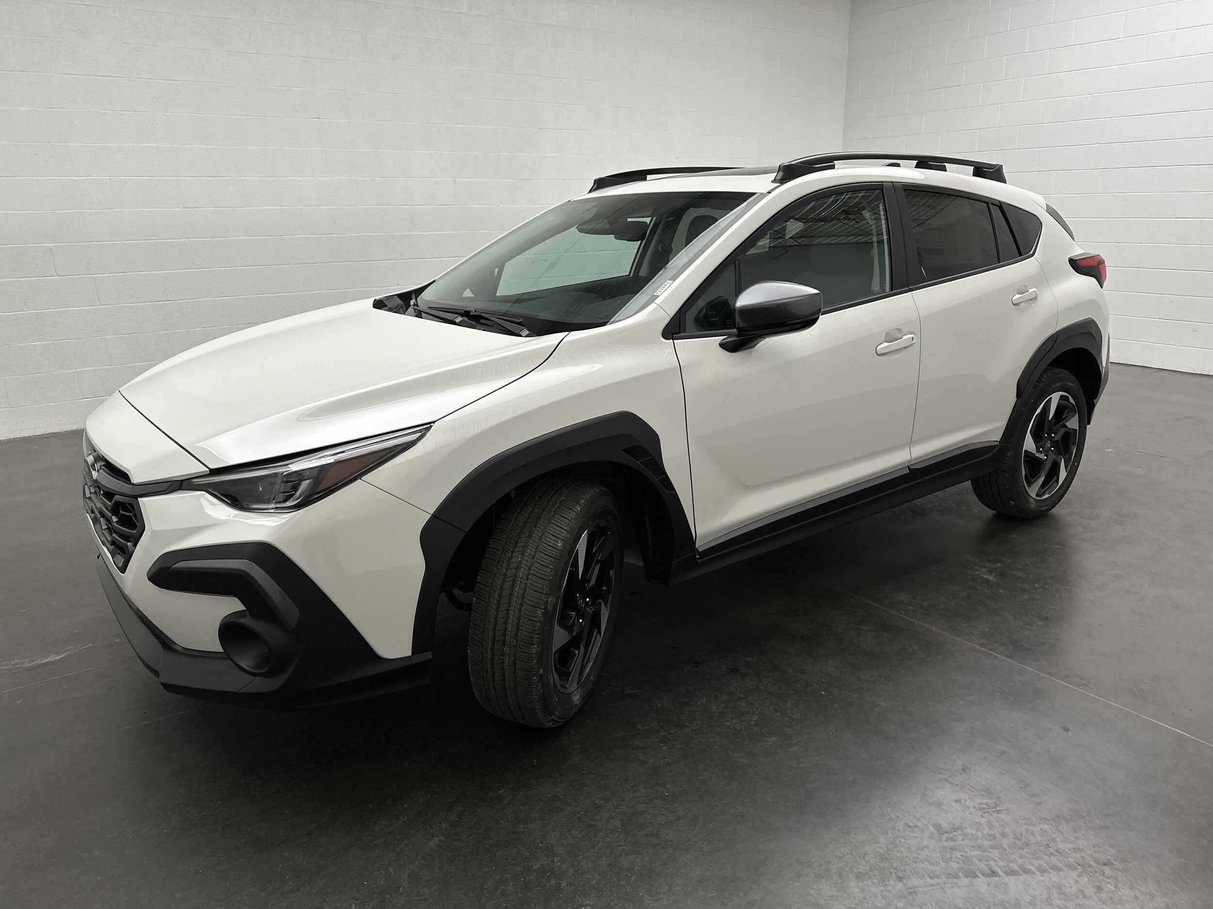 2025 Subaru Crosstrek Limited photo 2