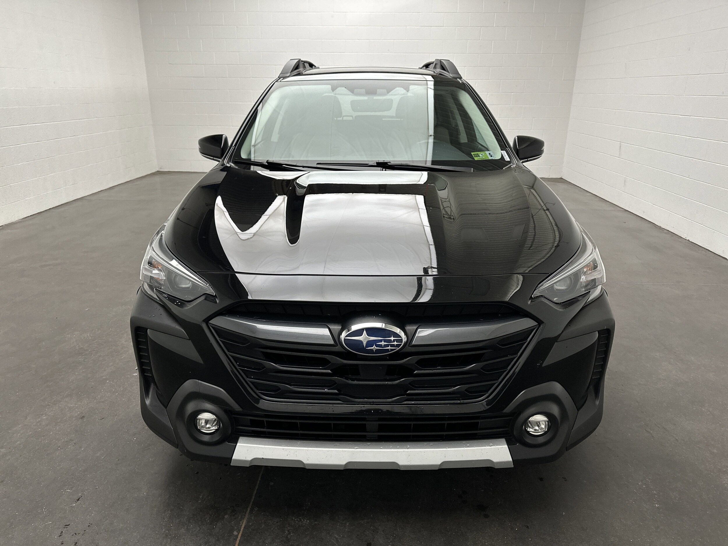2023 Subaru Outback Limited photo 3