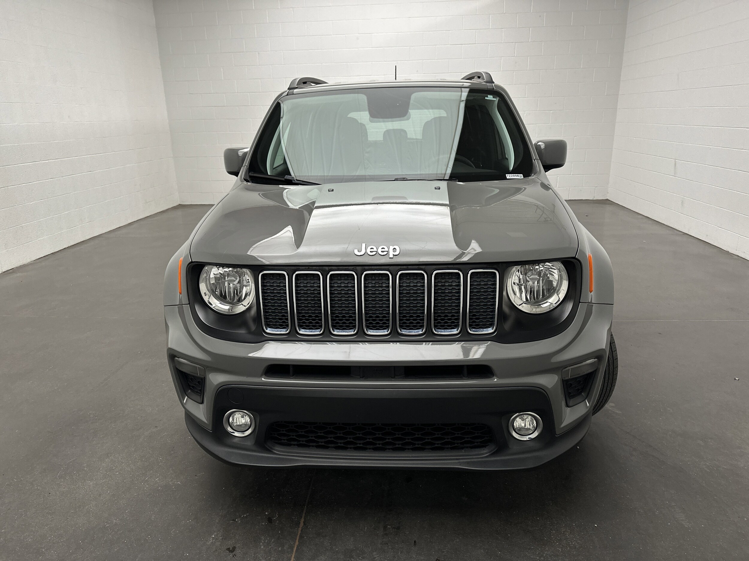 2019 Jeep Renegade Latitude photo 3