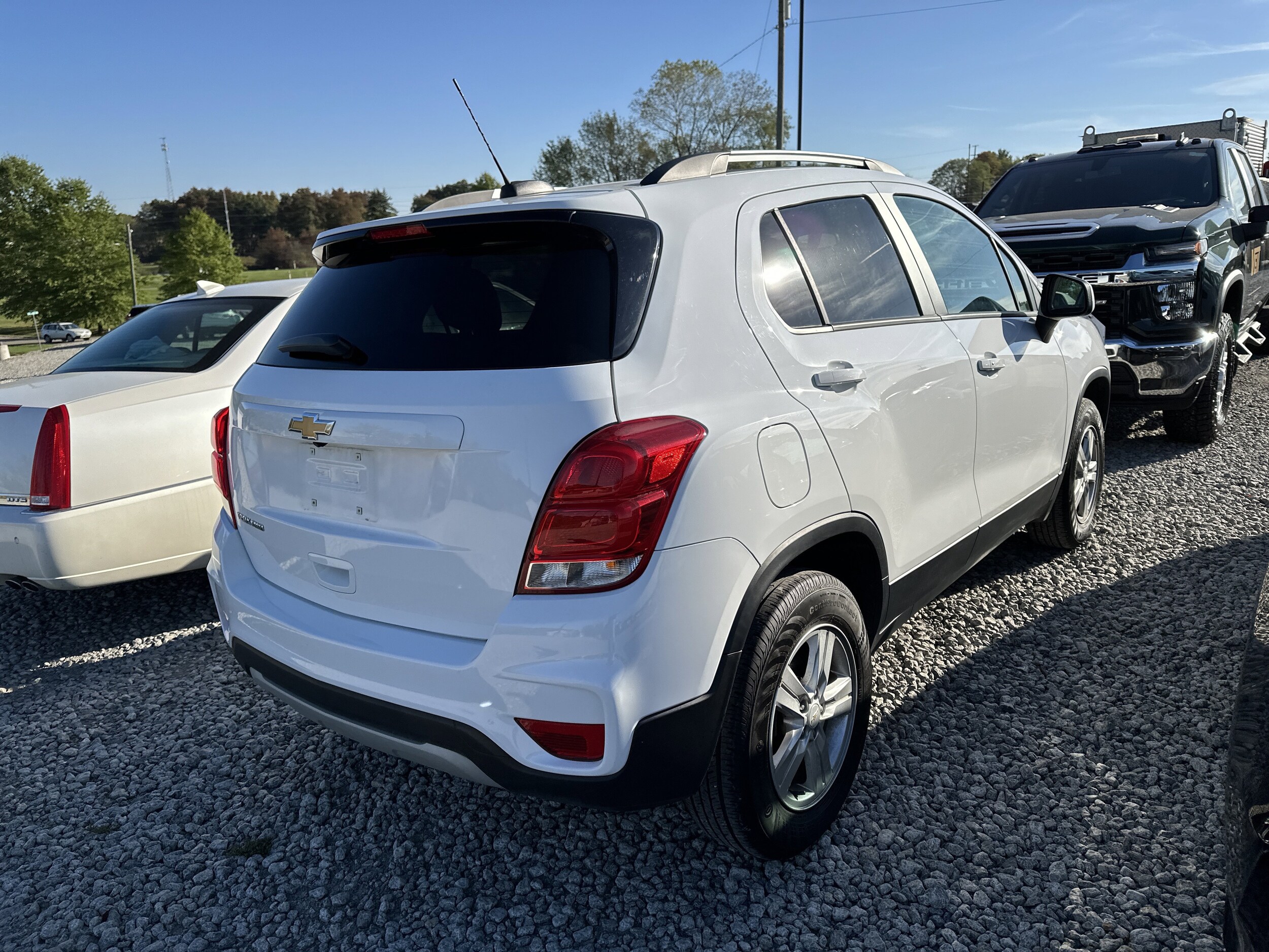 2022 Chevrolet Trax LT photo 2