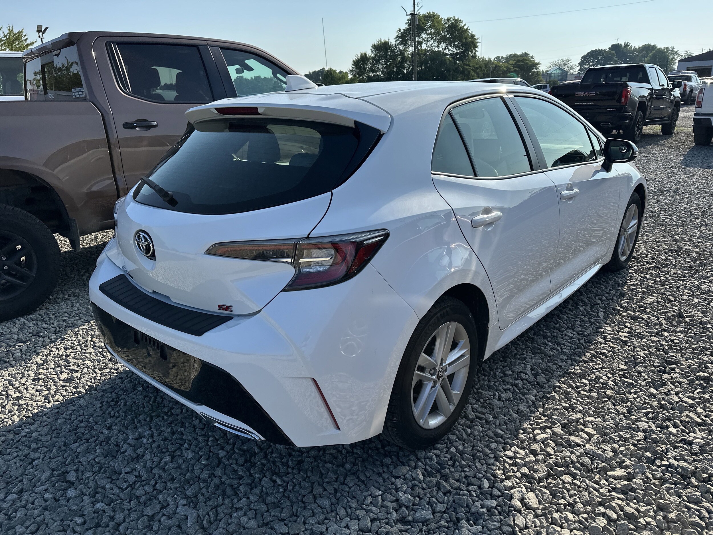 2022 Toyota Corolla SE photo 2