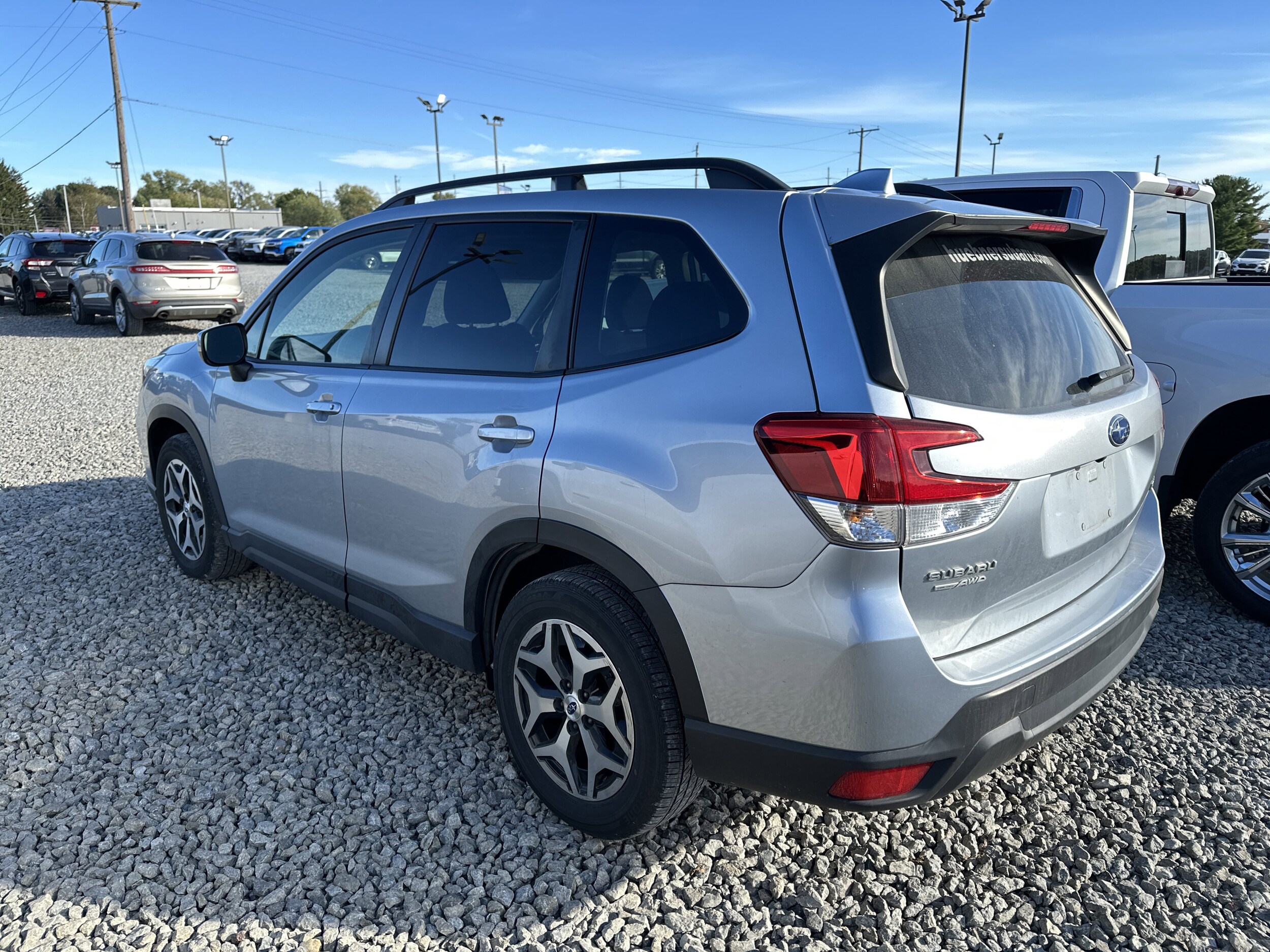 2021 Subaru Forester Premium photo 3