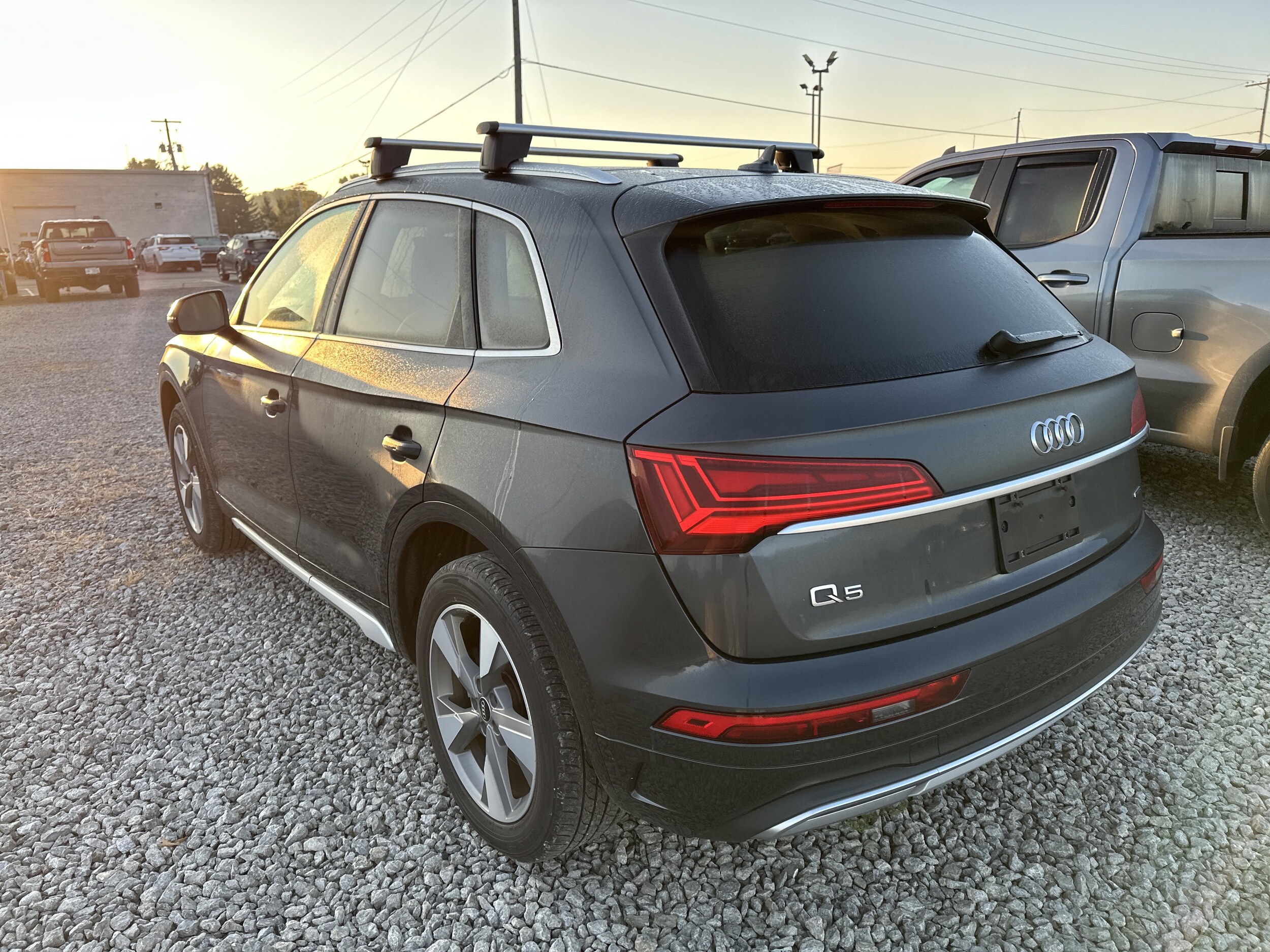 2023 Audi Q5 40 Premium Plus photo 2