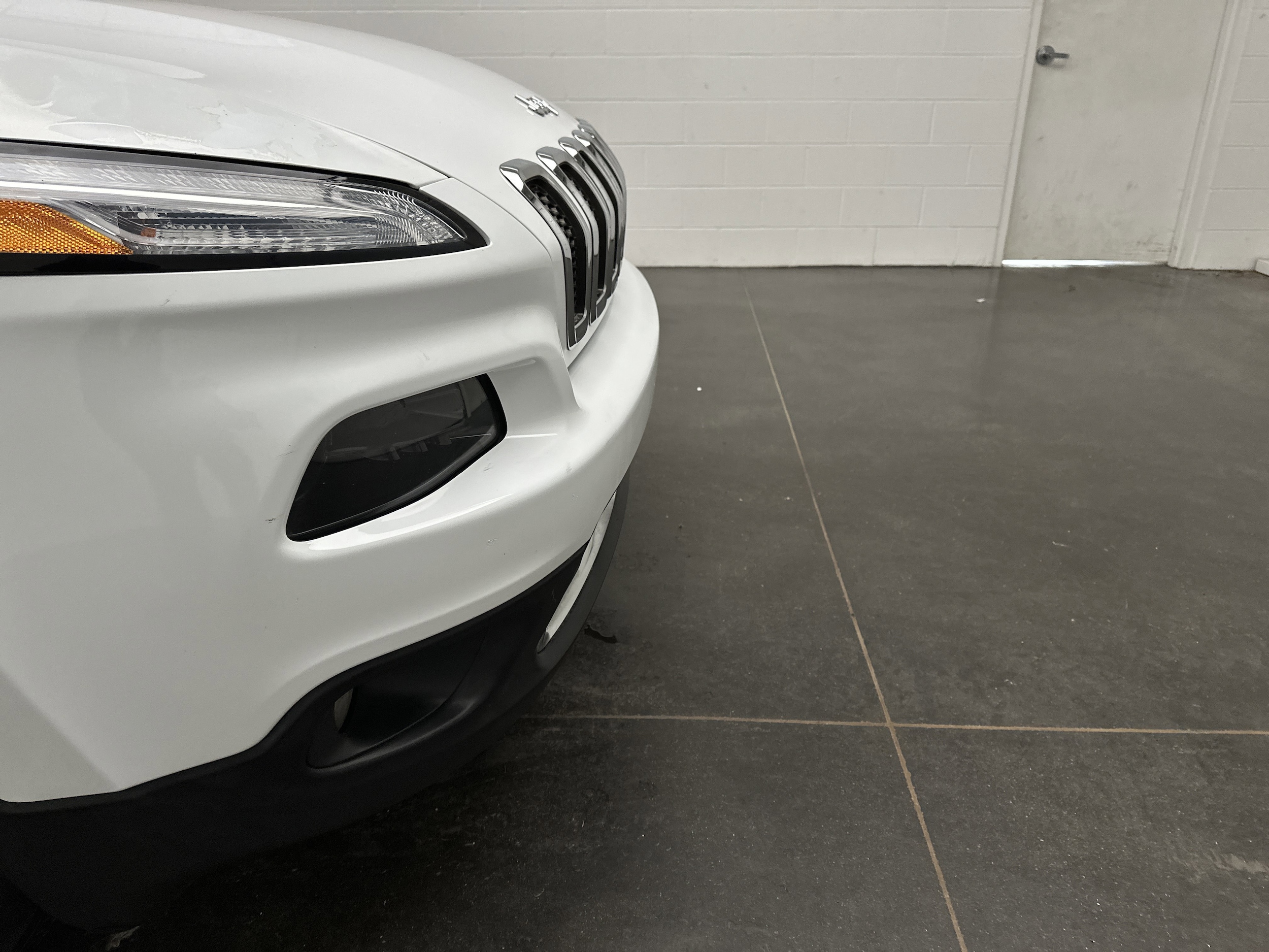 Used 2018 Jeep Cherokee Limited with VIN 1C4PJMDB7JD569842 for sale in Carrollton, OH