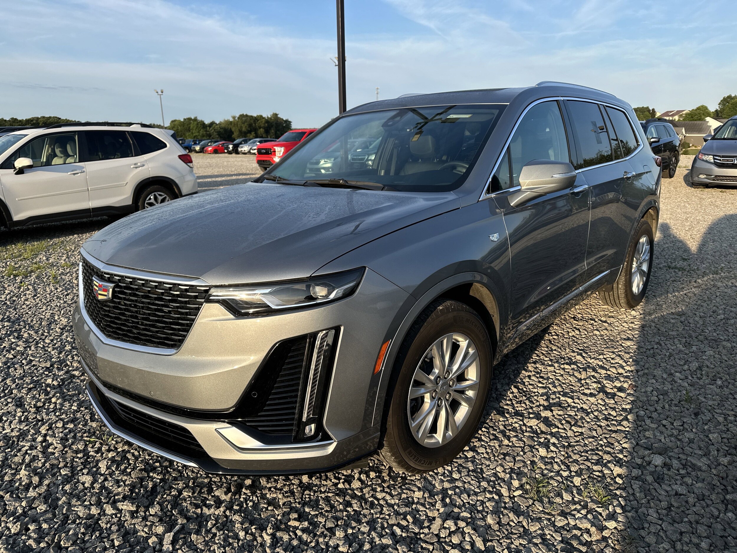 2024 Cadillac XT6 Luxury photo 3