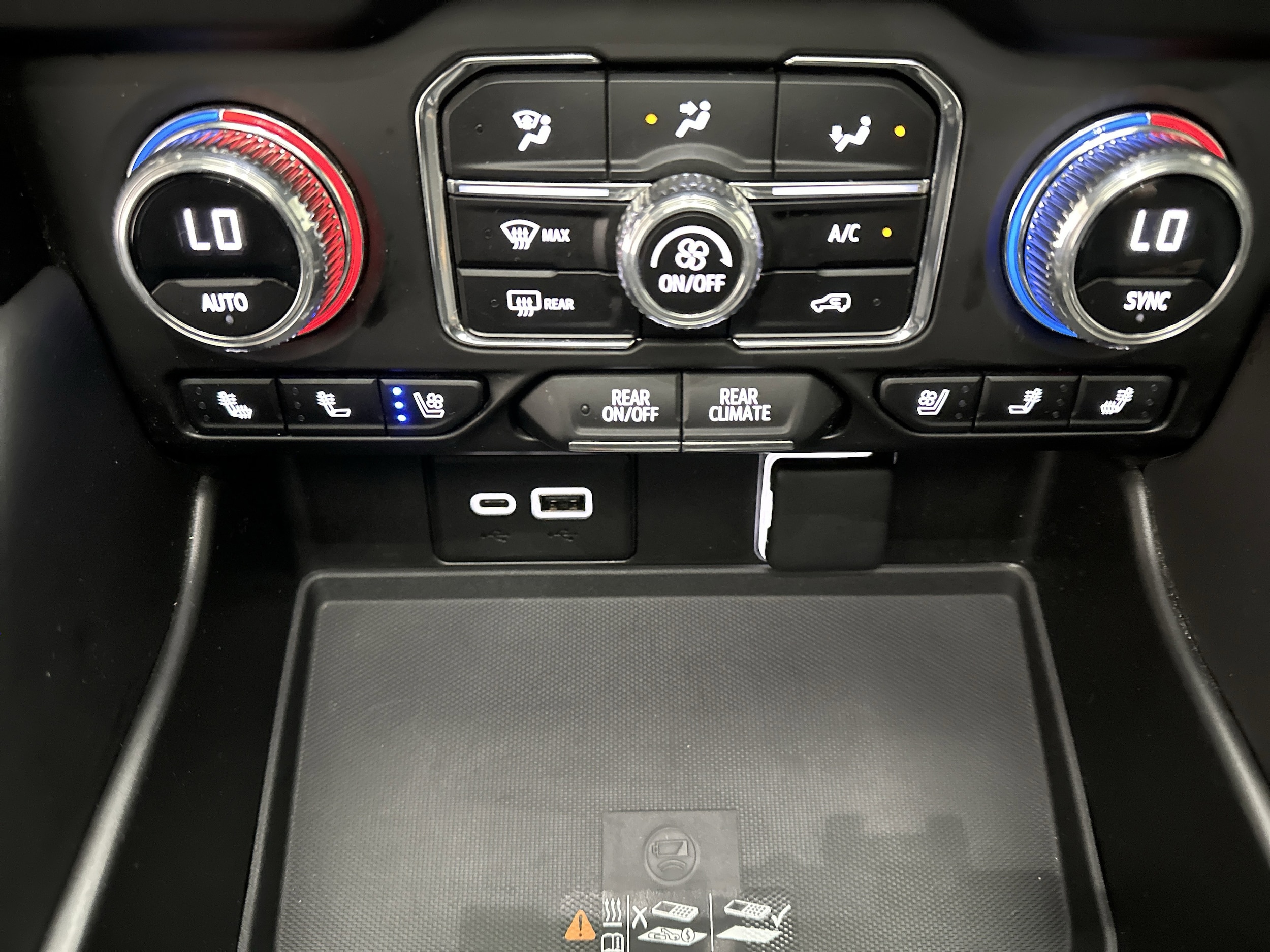 2023 GMC Yukon XL AT4 - Photo 39
