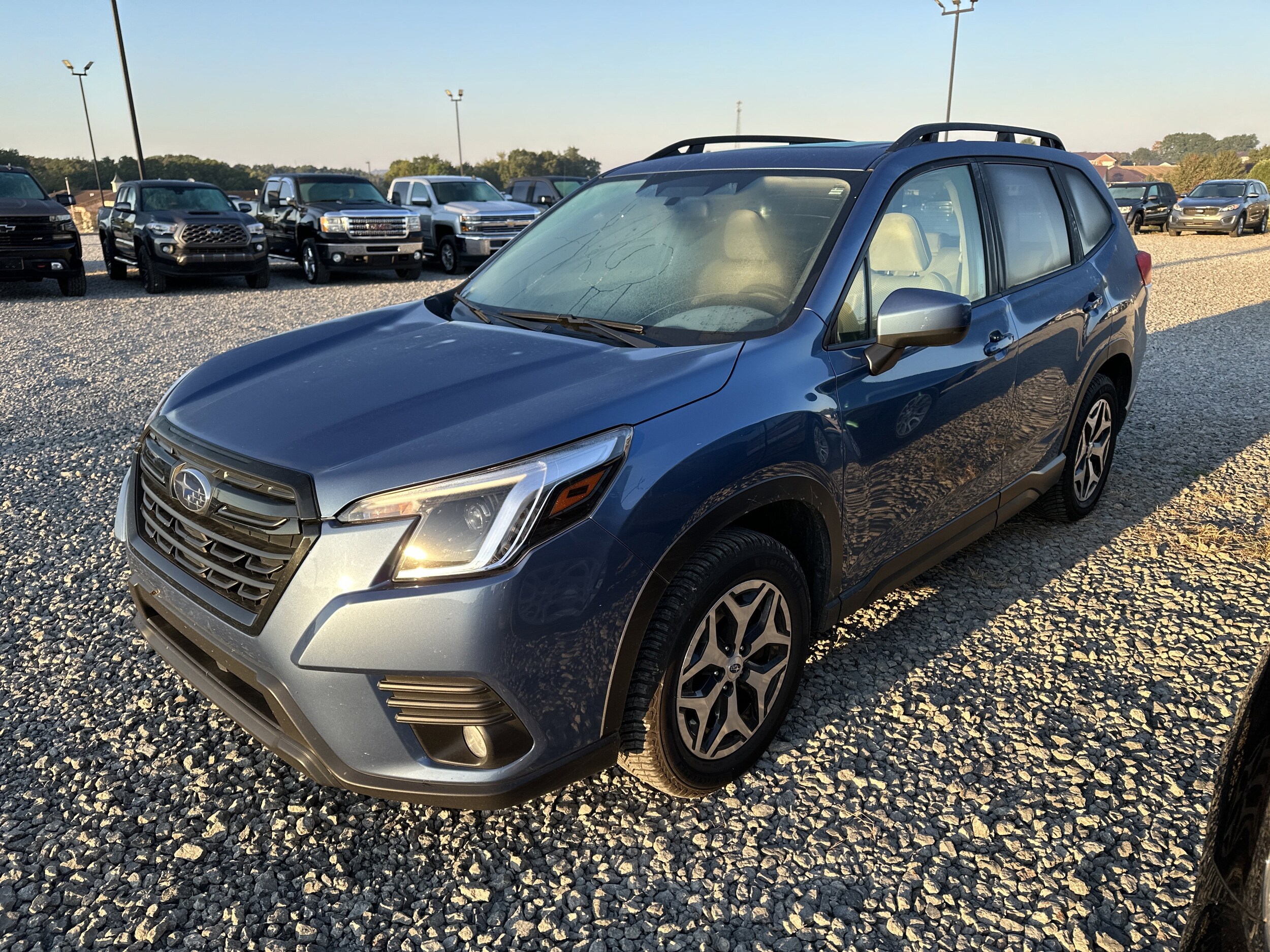 2022 Subaru Forester Premium photo 3