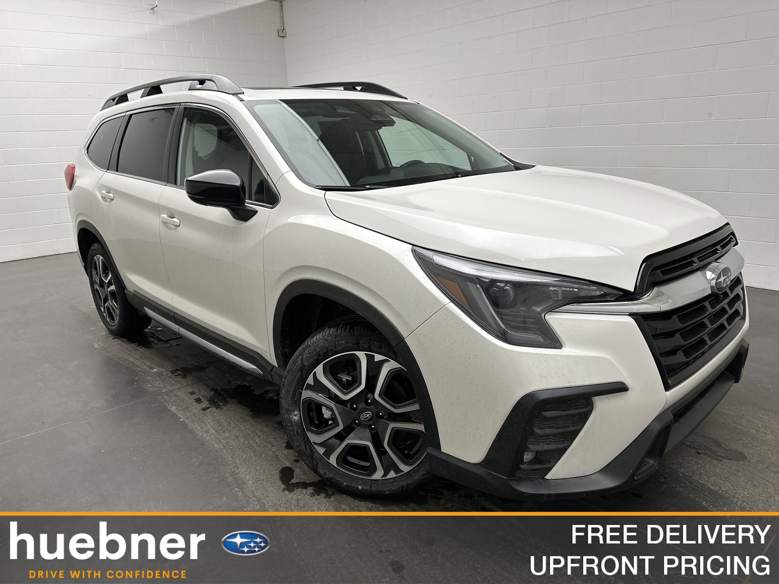 2026 Subaru Ascent Limited's photo