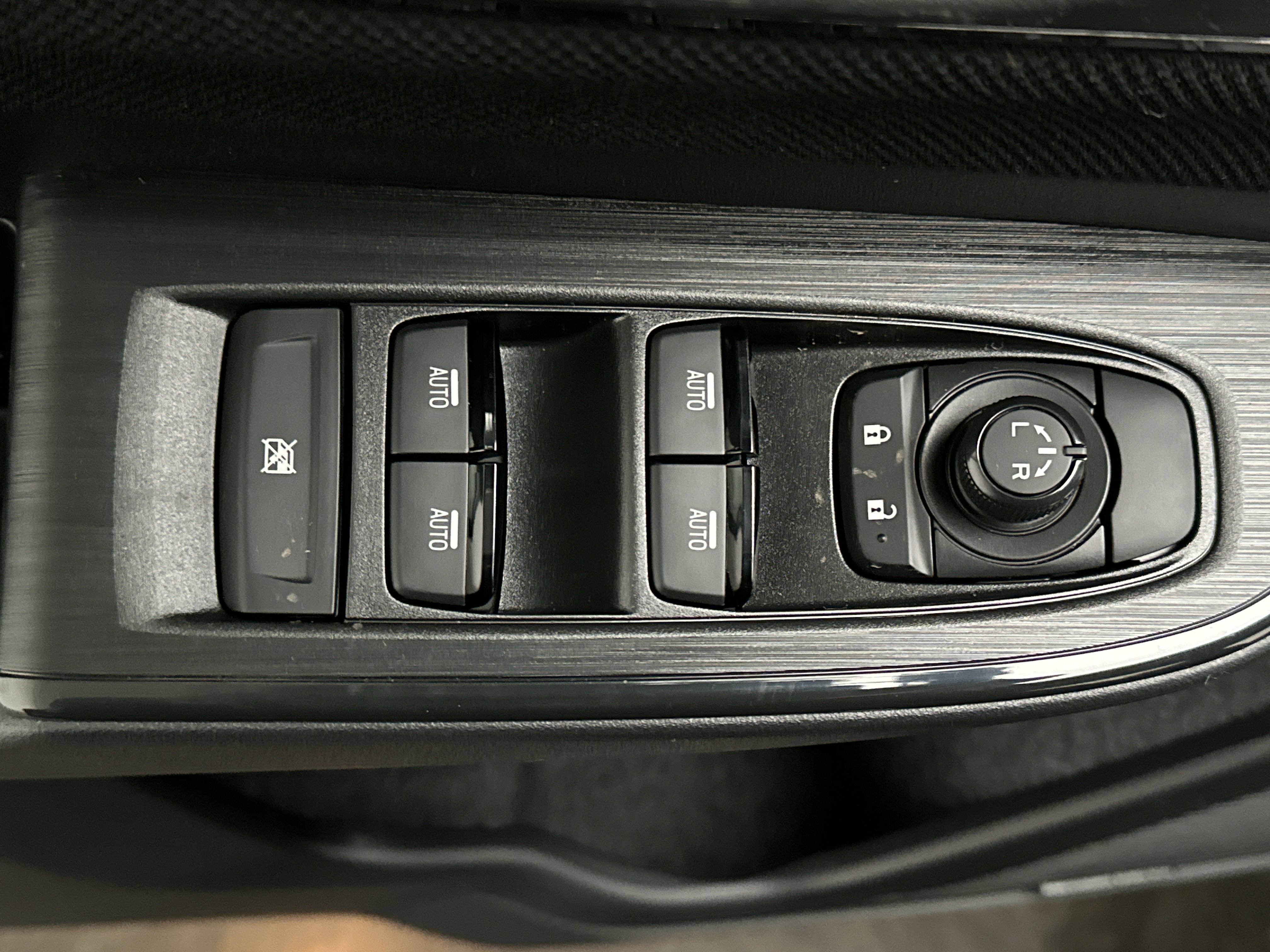 2026 Subaru Outback Limited - Photo 18
