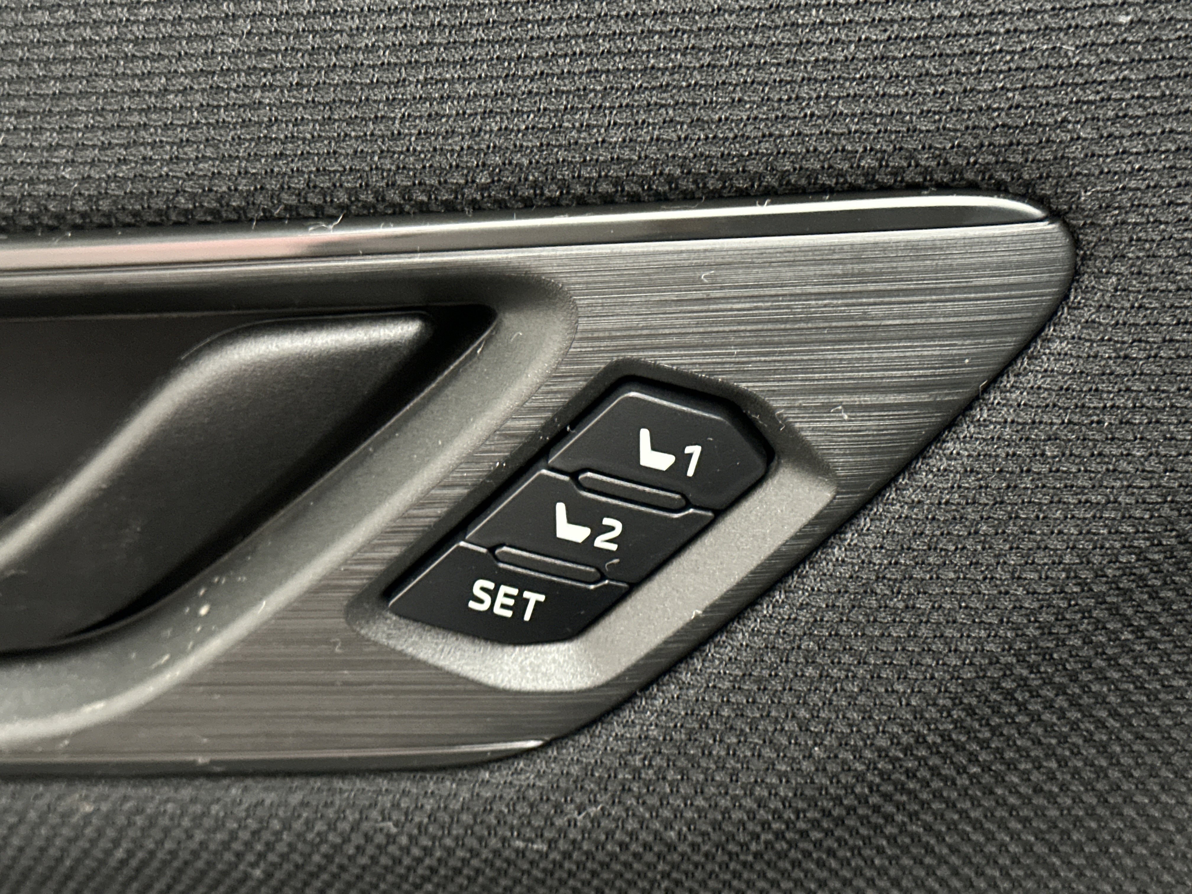 2026 Subaru Outback Limited - Photo 38