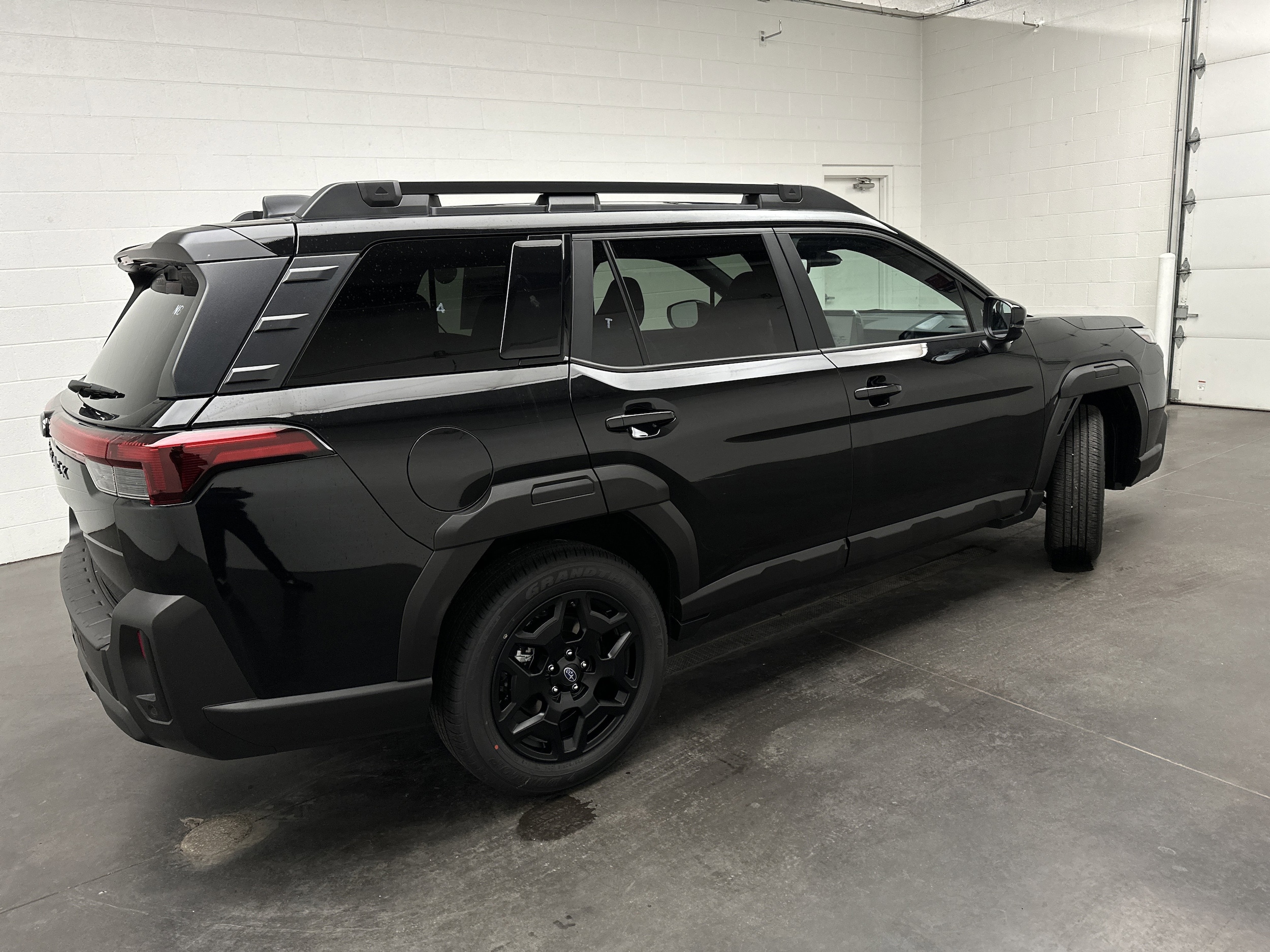 2026 Subaru Outback Limited - Photo 8