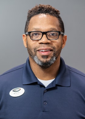Staff member Michael Moss from 4ca04b076bf9