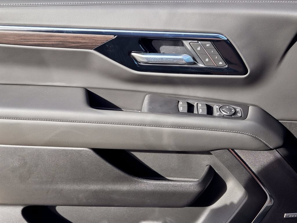 2026 Chevrolet Tahoe LT - Photo 19
