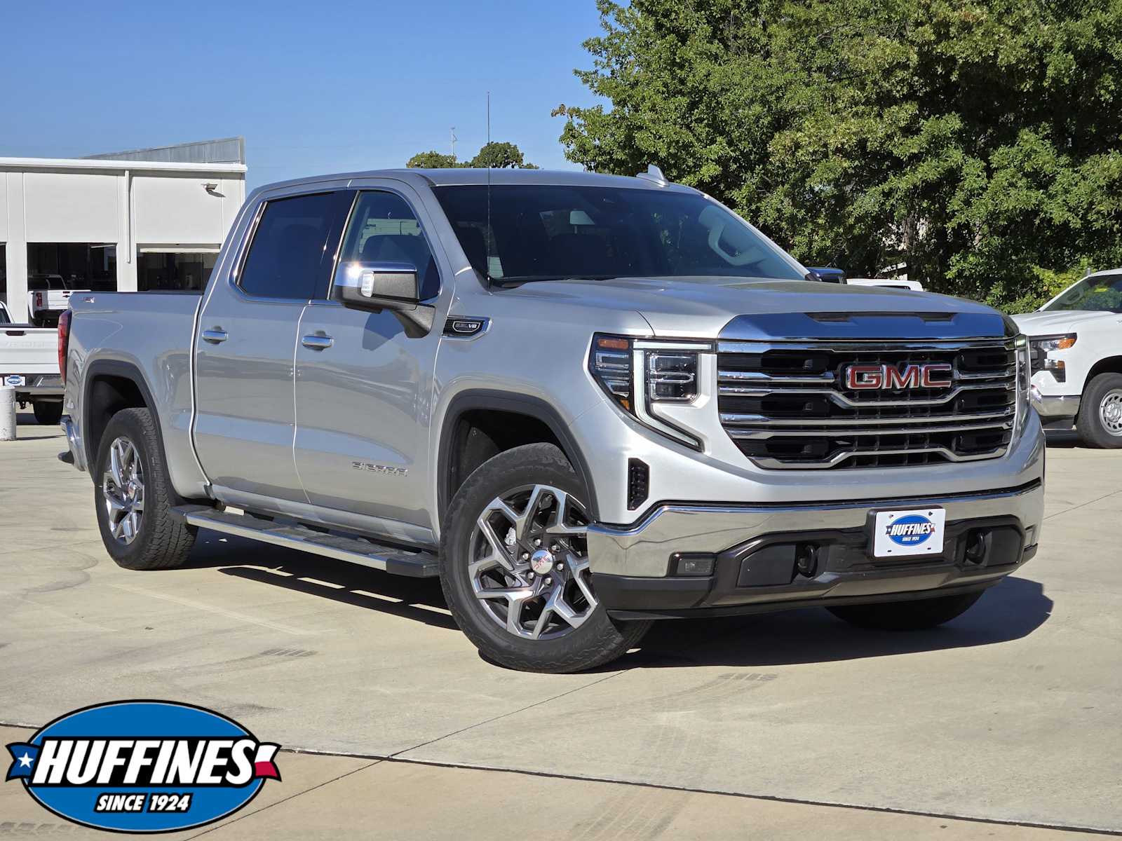 2022 GMC Sierra 1500 SLT's photo