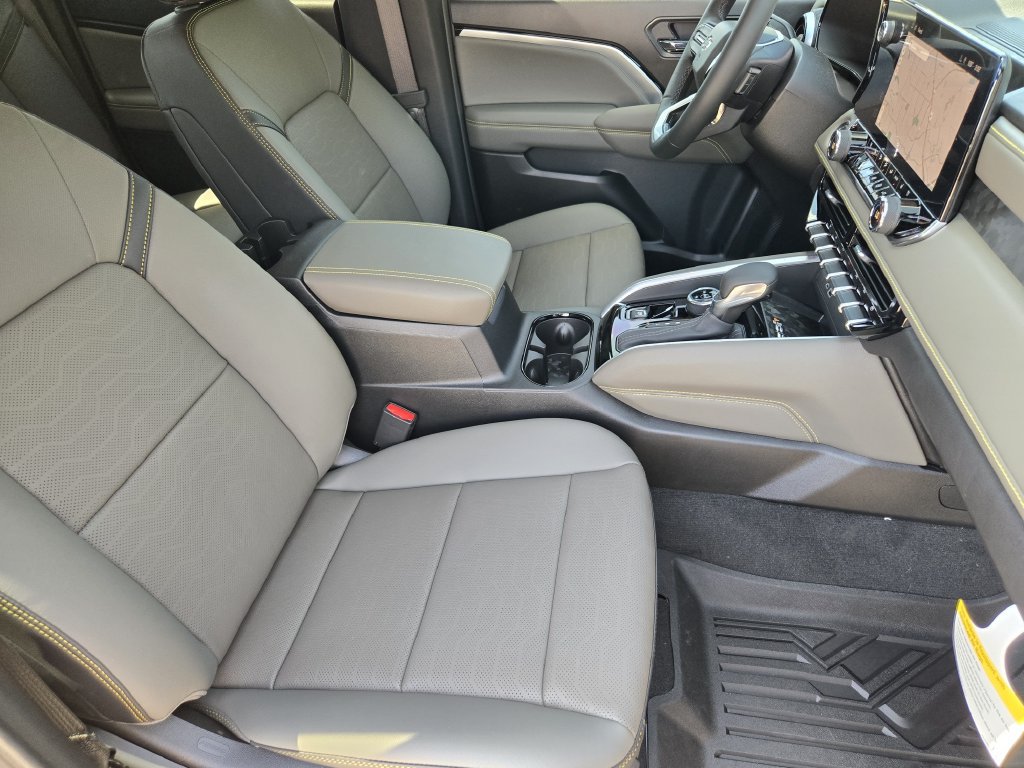2026 Chevrolet Colorado ZR2 - Photo 12