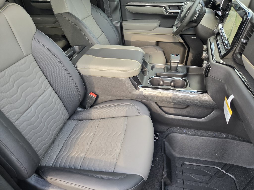 2026 Chevrolet Silverado 1500 ZR2 - Photo 12
