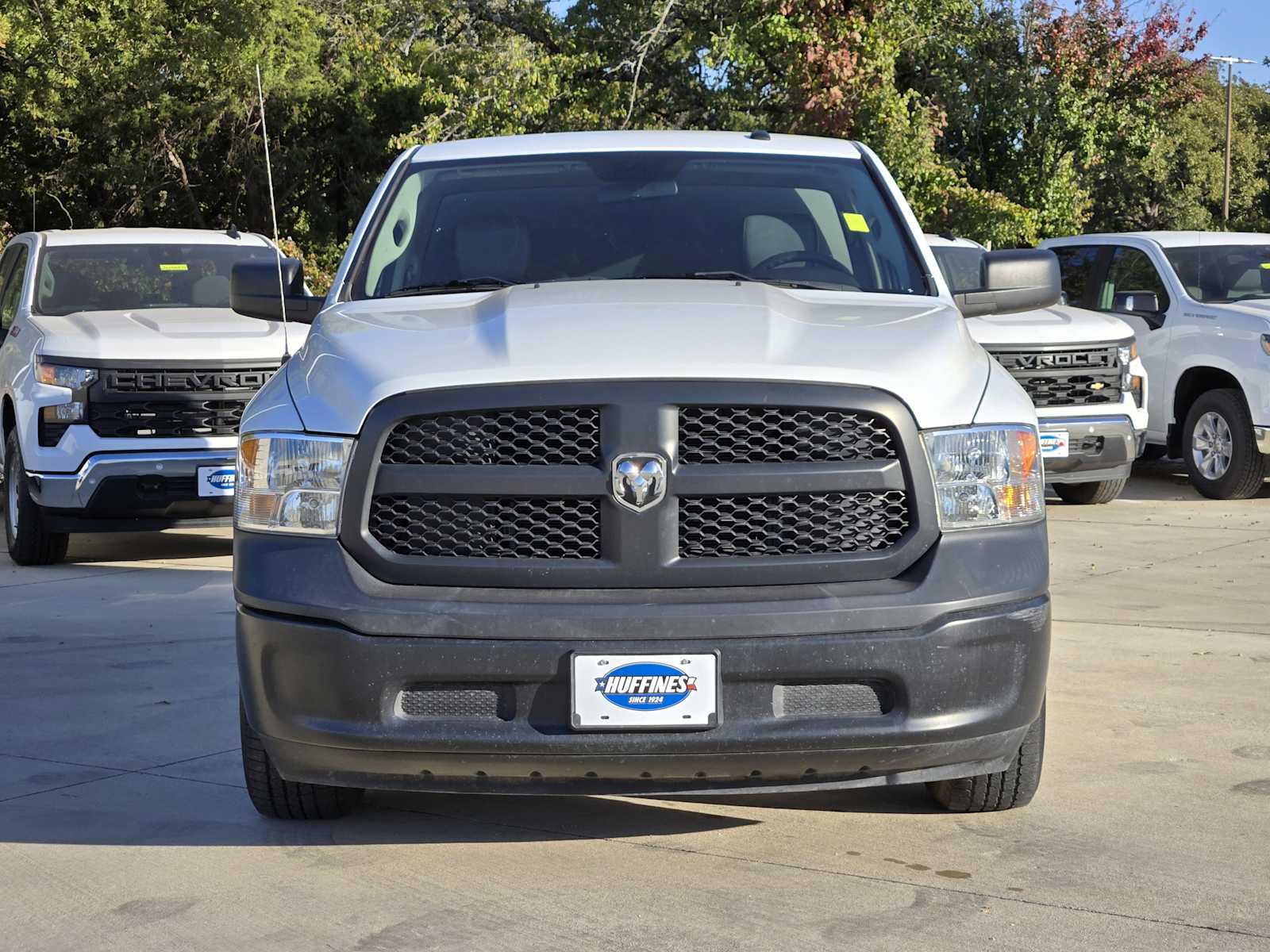 2022 Ram 1500 Classic Tradesman photo 2